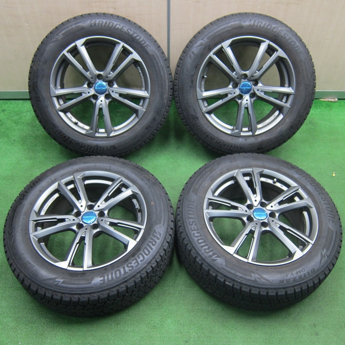 バリ溝!23年!キレイ!9分★ボルボ 等 EUROTECH 235/60R18 スタッドレス ブリヂストン ブリザック DM-V3 ユーロテック PCD108/5H★4121407TNス