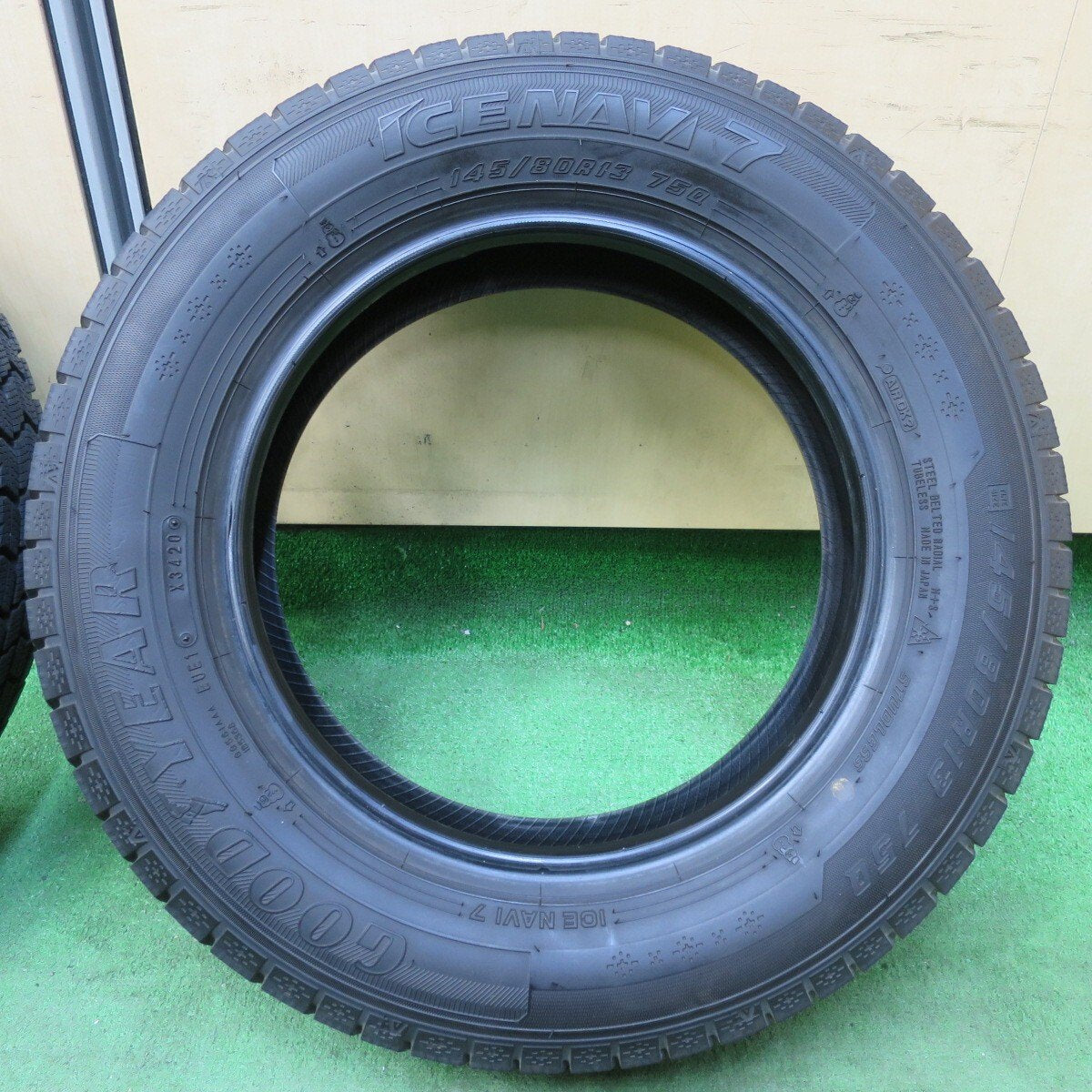 バリ溝!9分★スタッドレス 145/80R13 グッドイヤー アイスナビ7 タイヤ 13インチ タント ムーブ アルト プレオ 等★5012206イスタ