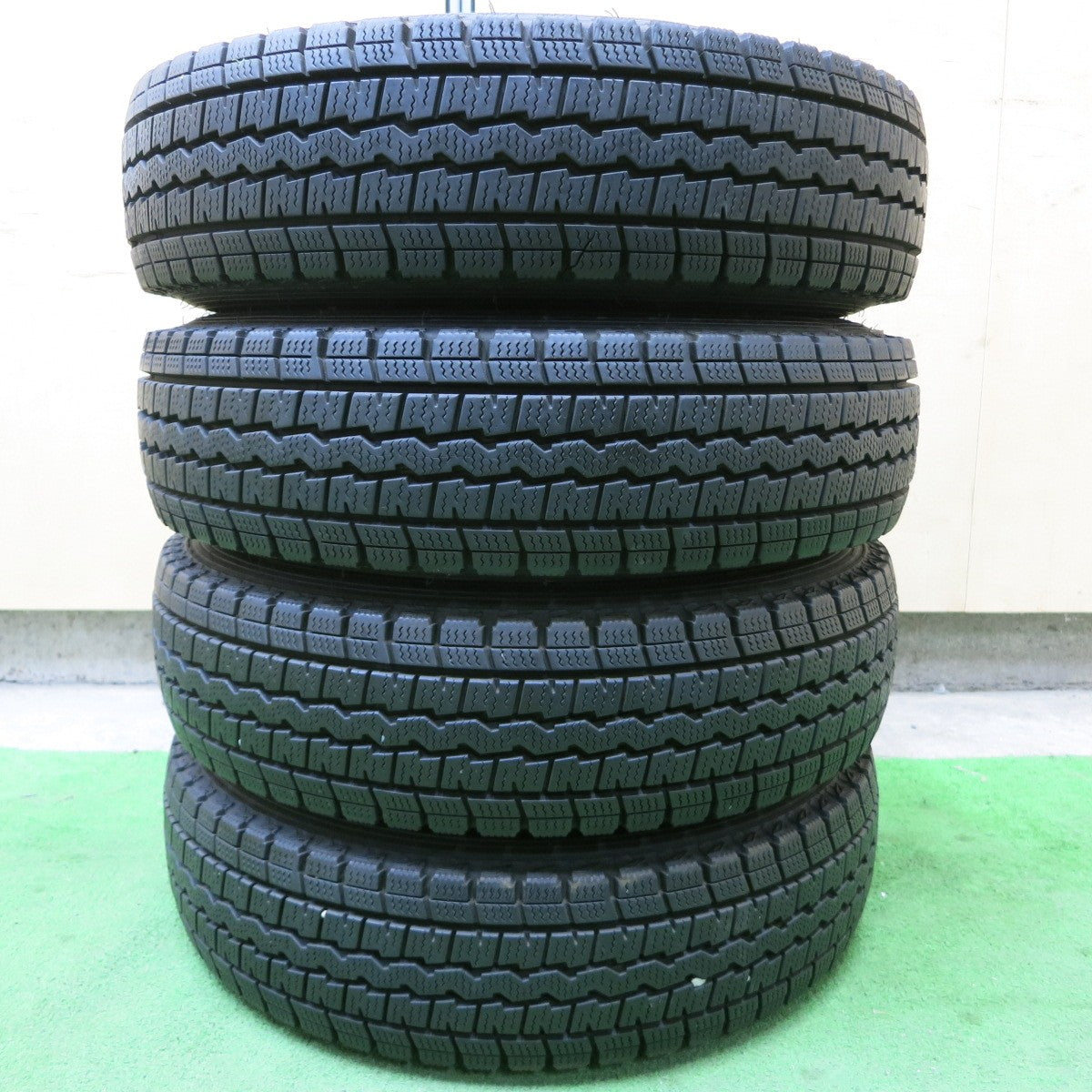 バリ溝!9.5分★スタッドレス 145R12 6PR ダンロップ ウインターマックス SV01 Humanline ヒューマンライン 12インチ PCD100/4H★5042204ナス