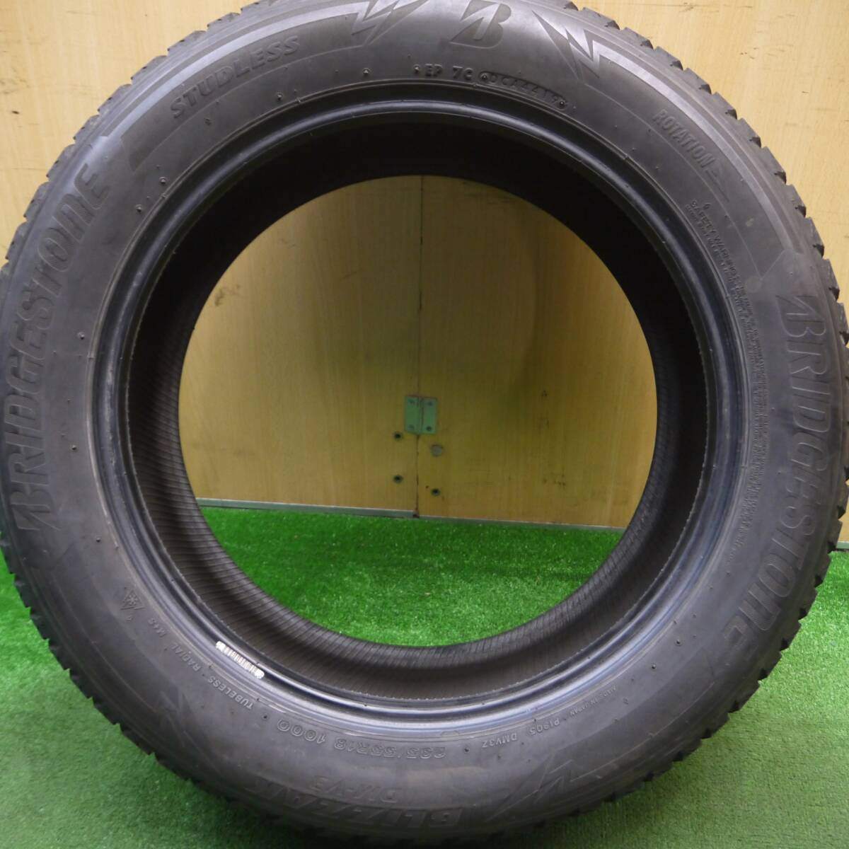 1本価格★スタッドレス 235/55R18 ブリヂストン ブリザック DM-V3 ハリアー RAV4 ヴァンガード レクサス NX等★5011715Hスタ