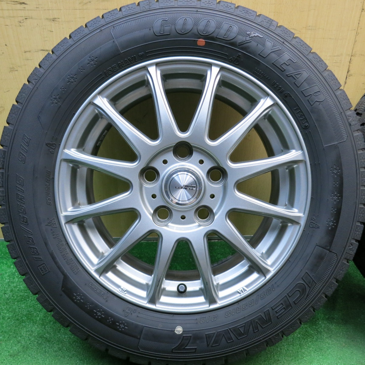 バリ溝!23年!キレイ!9.5分★スタッドレス 195/65R15 グッドイヤー アイスナビ7 ravrion LUMIERE ラブリオン 15インチ PCD114.3/5H★5052503HAス