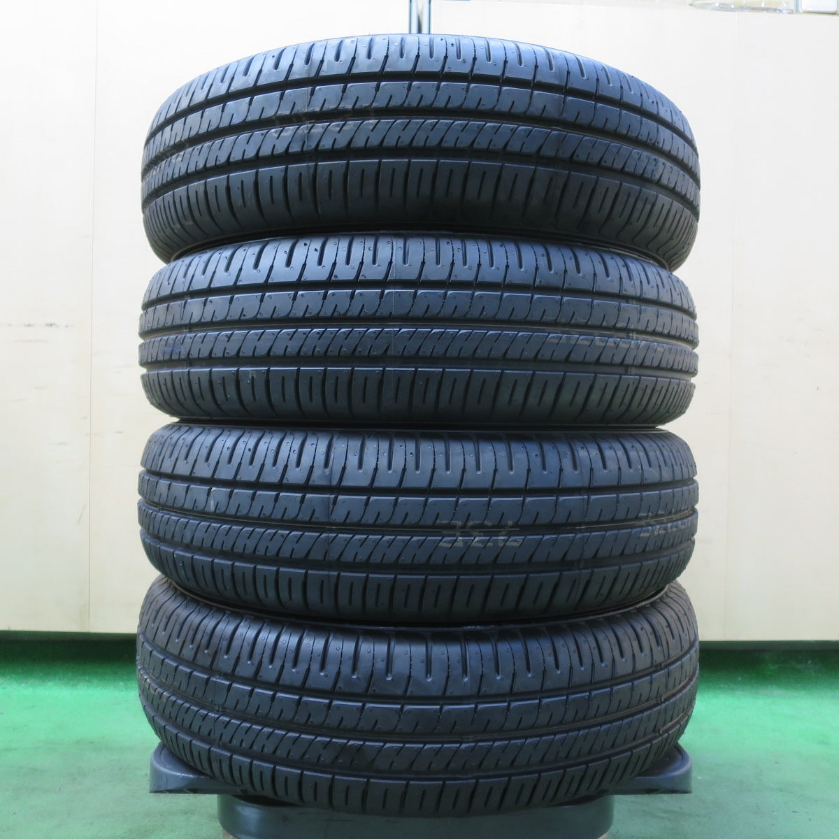 新車外し!23年★155/70R13 ダンロップ エナセーブ EC204 タイヤ 13インチ エブリイ バモス タウンボックス ネイキッド ミラ 等★5090408イノタ
