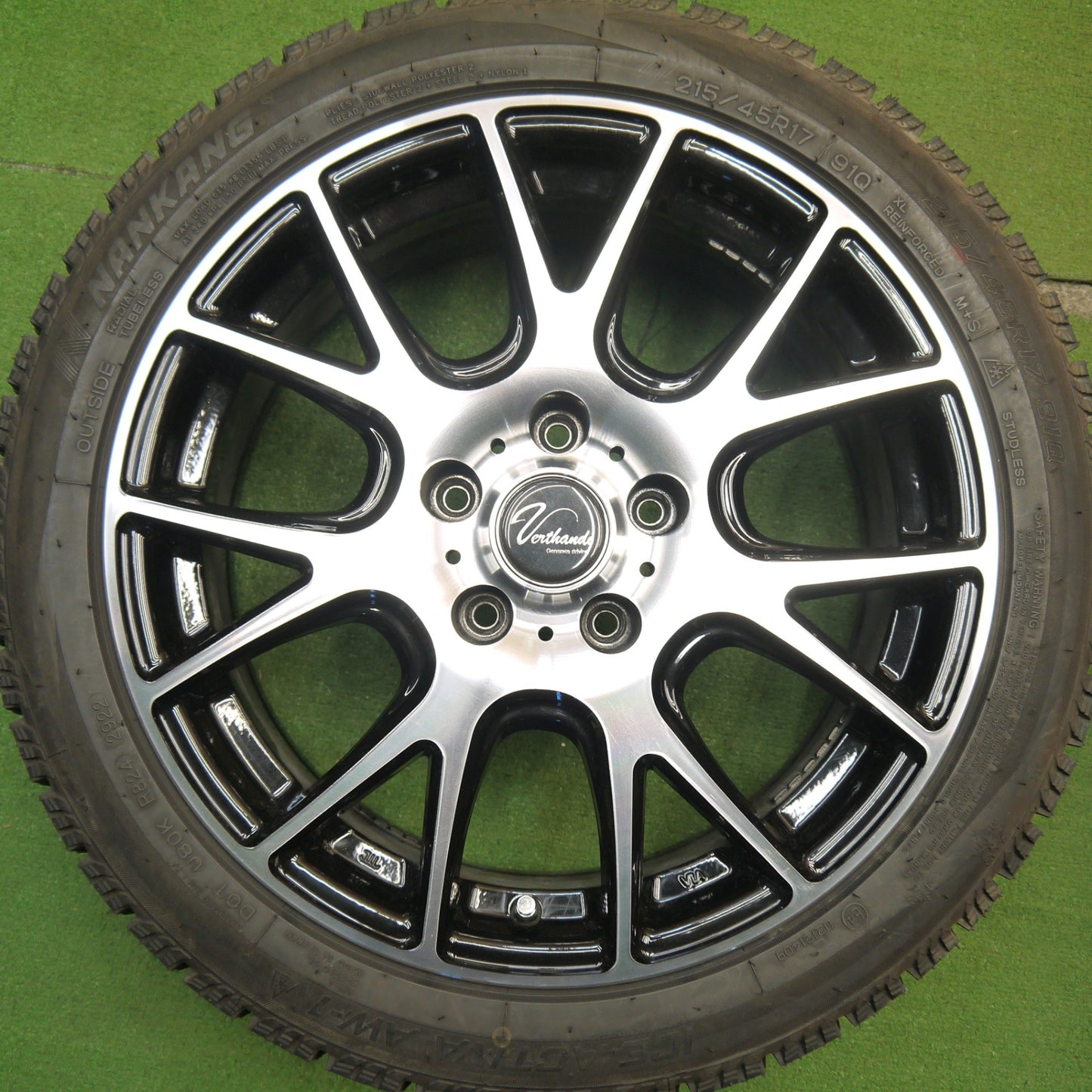 バリ溝!22年!9.5分以上★スタッドレス 215/45R17 ナンカン アイスアクティバ AW-1 Verthandi ヴェルザンディ ヴェルサンディ 17インチ PCD114.3/5H★5051206Hス