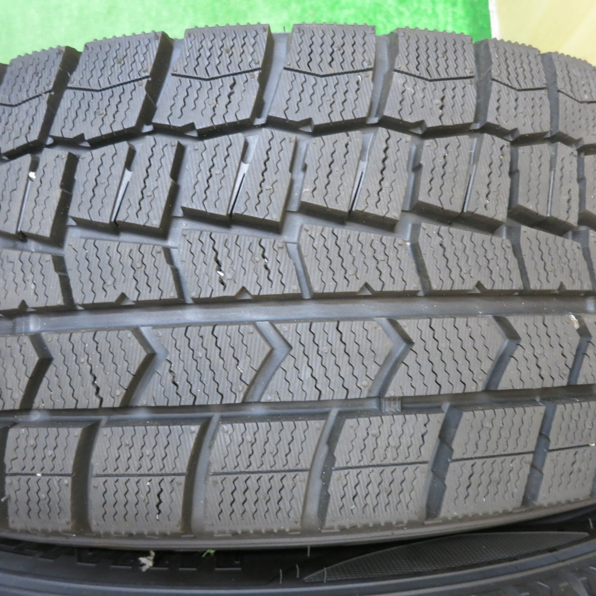 超バリ溝!24年!キレイ!ほぼ10分★スタッドレス 215/60R16 ダンロップ ウインターマックス WM02 EuroSpeed MiD ユーロスピード 16インチ PCD114.3/5H★5042602NJス