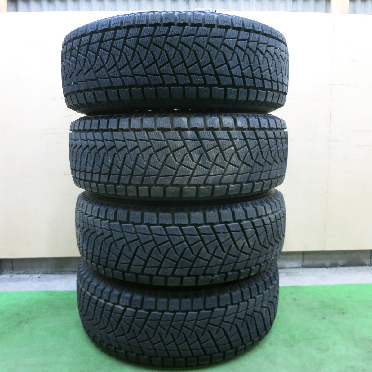 バリ溝!ほぼ10分★トヨタ FJクルーザー 純正 265/70R17 スタッドレス ブリヂストン ブリザック DM-Z3 17インチ PCD139.7/6H★6012804ナス