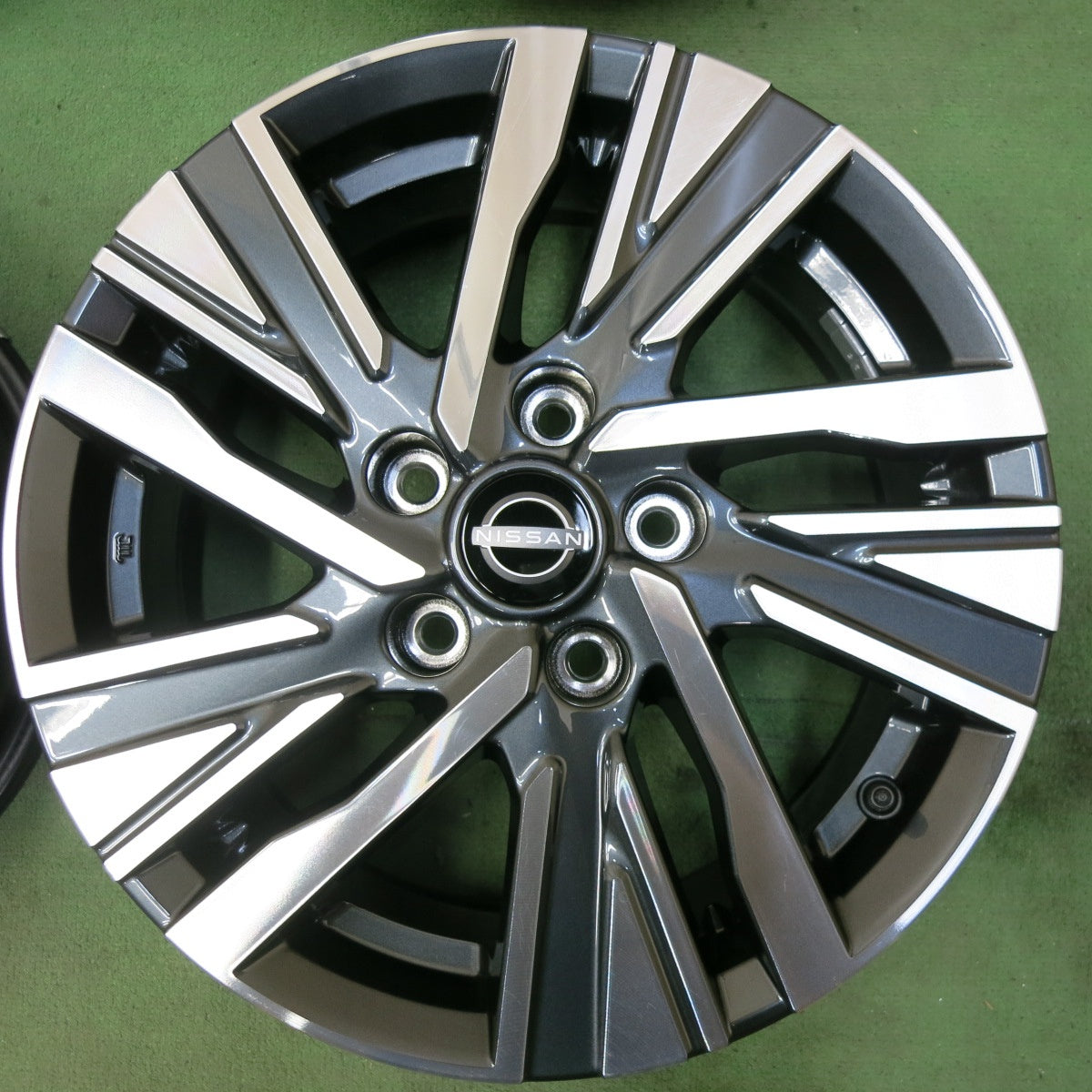 新車外し★日産 C28 セレナ 純正 ホイール 16インチ 16×6J PCD114.3/5H★5043002SYホ