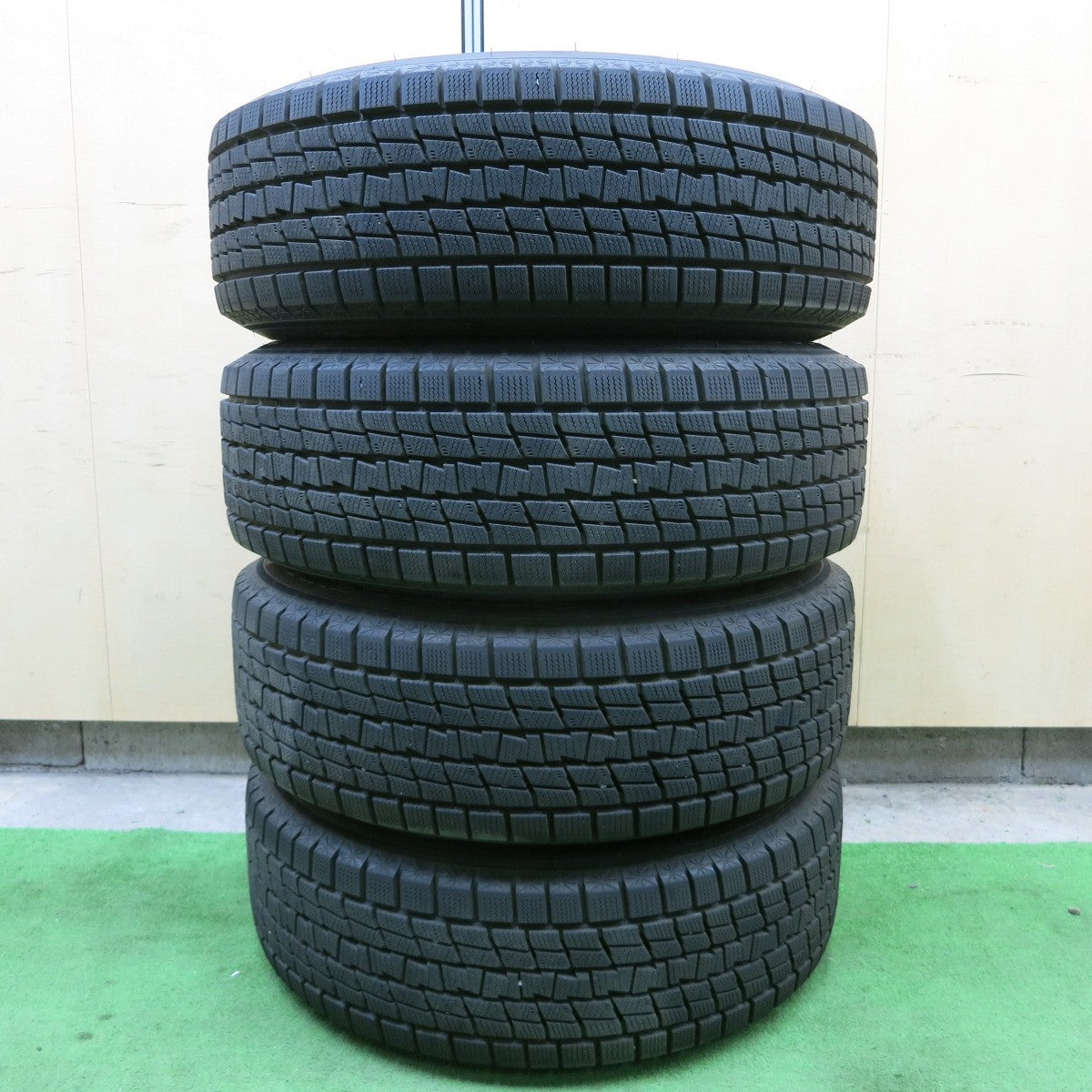 バリ溝!22年!キレイ!9.5分以上★スタッドレス 225/65R17 グッドイヤー アイスナビ SUV ravrion RS01 ラブリオン 17インチ PCD114.3/5H★5050204ナス