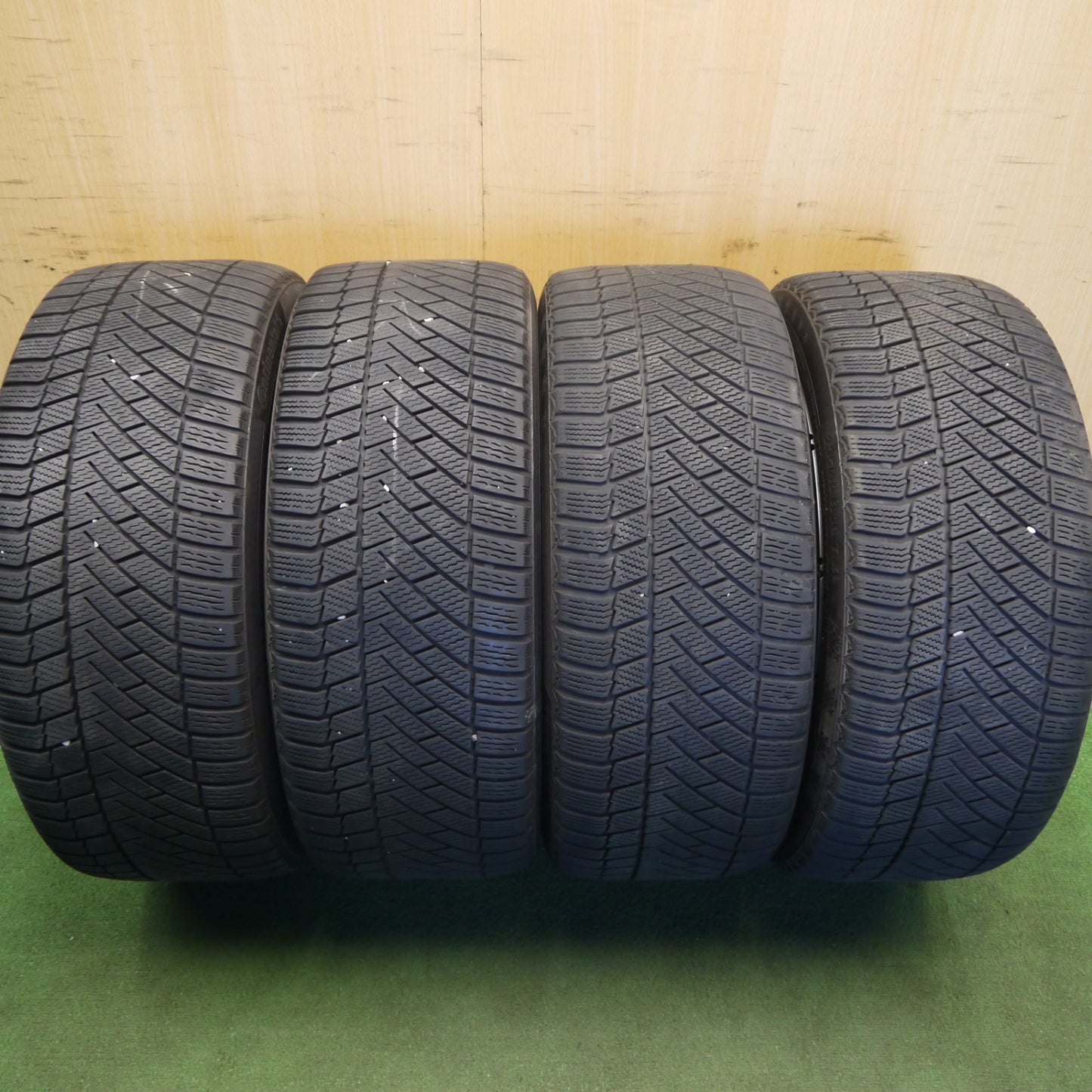 4本価格◎ベンツ 等 MSW O・Z ML512 235/40R18 スタッドレス コンチネンタル コンチバイキング コンタクト6 OZ 18インチ PCD112/5H◎6061006Hス
