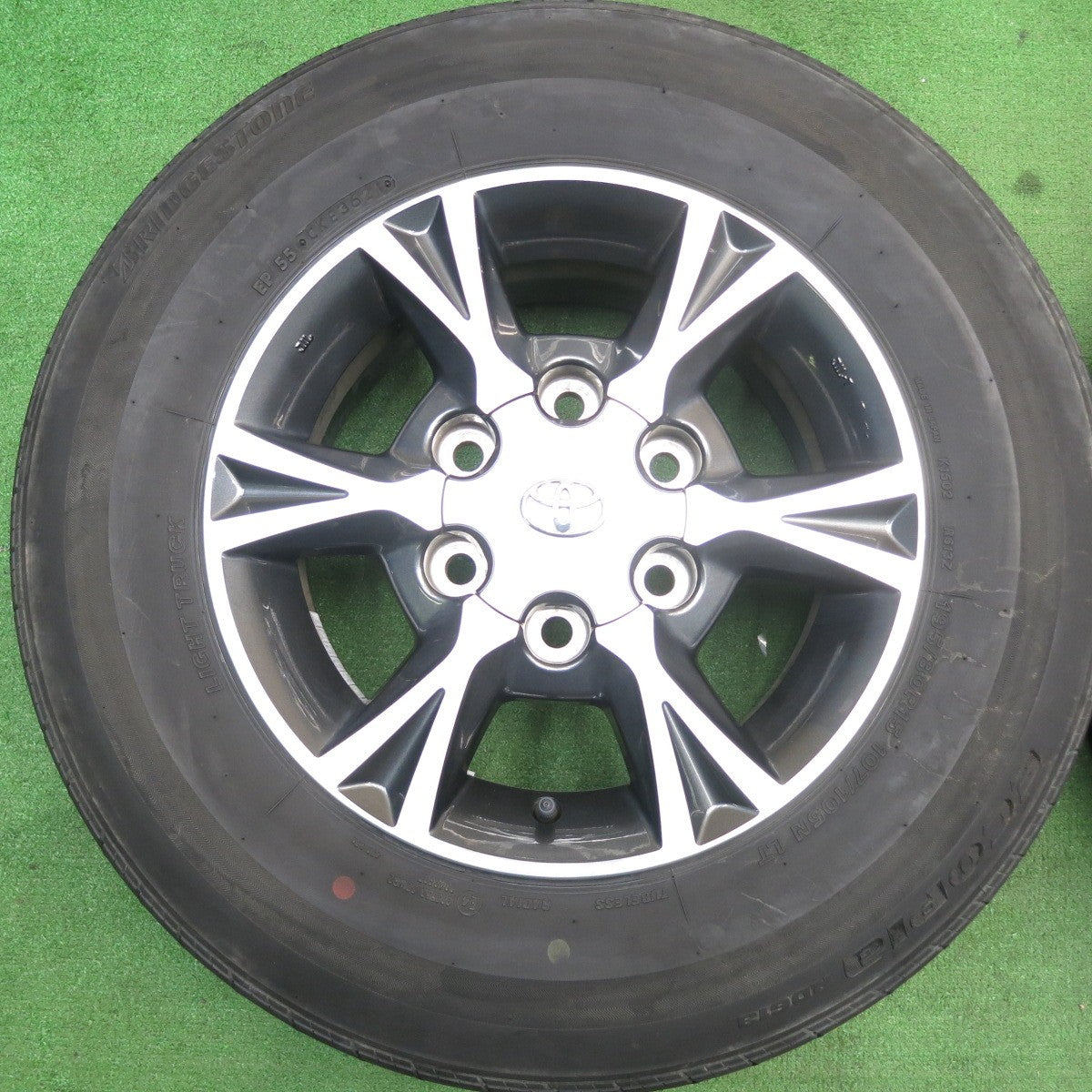 キレイ!21年★トヨタ 200系 ハイエース 純正 OP 195/80R15 107/105N ブリヂストン エコピア RD613 15インチ PCD139.7/6H★5051606AKノ