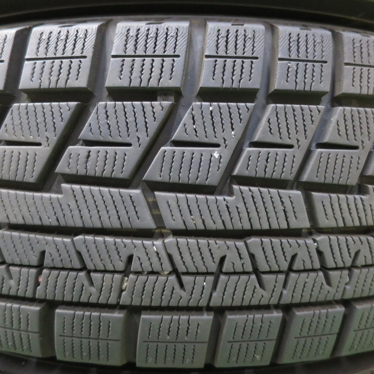 バリ溝!23年!キレイ!9.5分★スタッドレス 195/65R16 ヨコハマ アイスガード iG60 Fang ファング 16インチ PCD100/4H★5040910イス