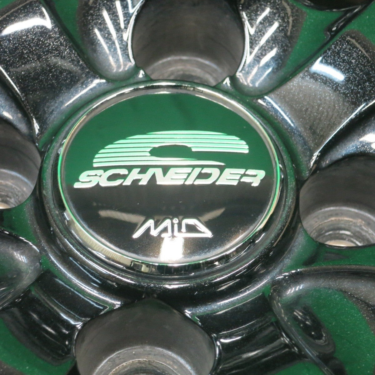 キレイ★スタッドレス 175/65R14 ブリヂストン ブリザック VRX2 SCHNEIDER MiD シュナイダー 14インチ PCD100/4H★4043006ナス