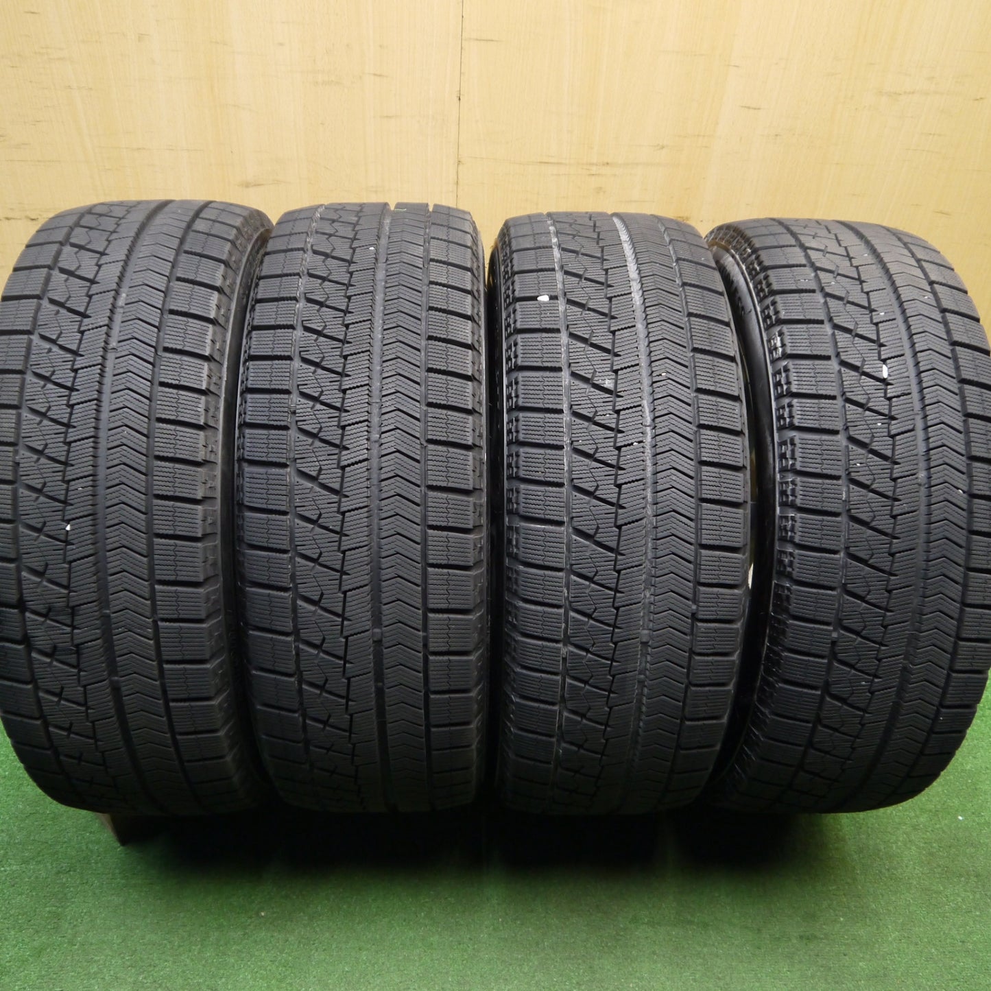 バリ溝!キレイ!9.5分★トヨタ 50系 エスティマ アエラス 純正 215/55R17 スタッドレス ブリヂストン ブリザック VRX 17インチ PCD114.3/5H★5121003Hス
