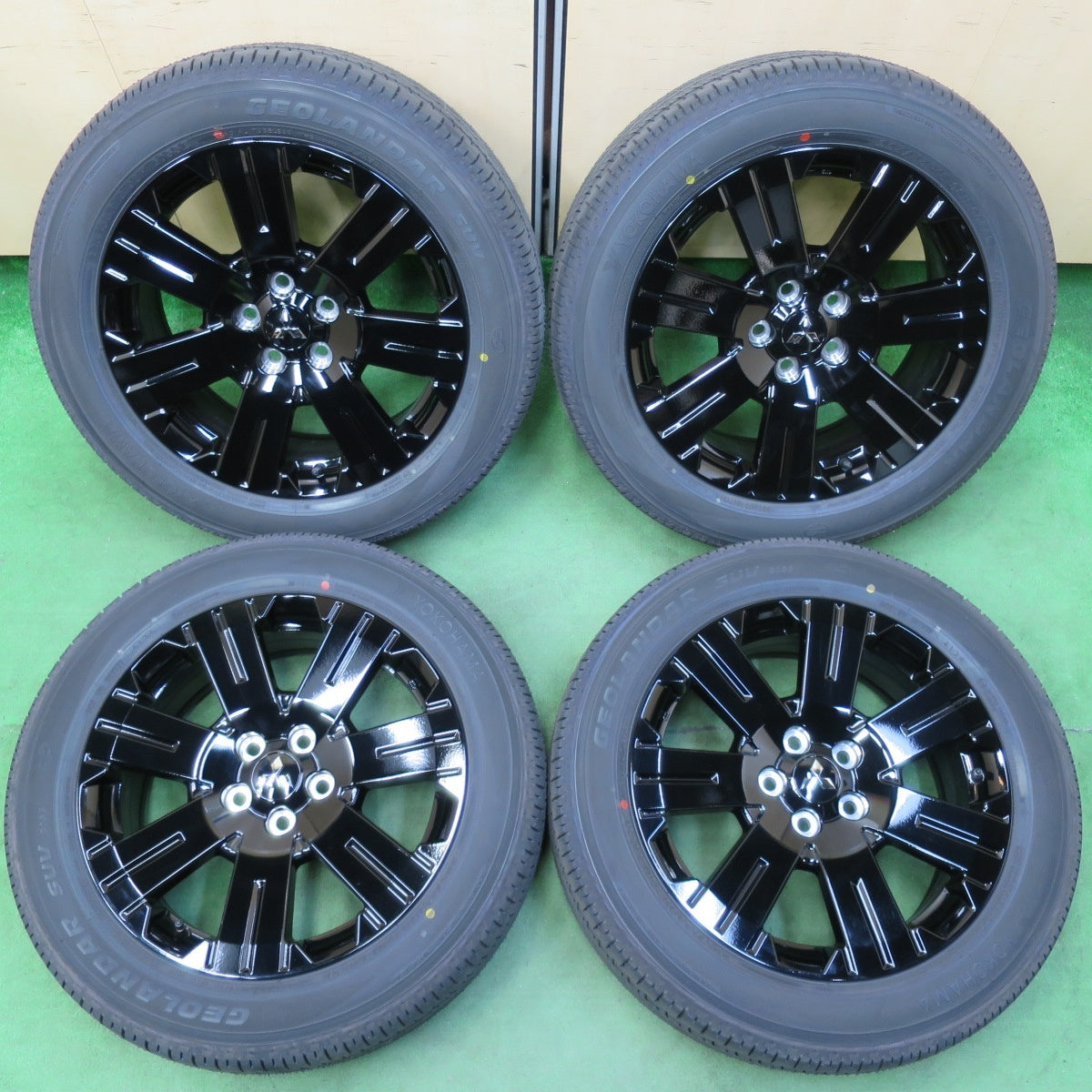 新車外し!24年★三菱 デリカ D:5 シャモニー 純正 225/55R18 ヨコハマ ジオランダー SUV G055 G055E 18インチ PCD114.3/5H★4120308イノ