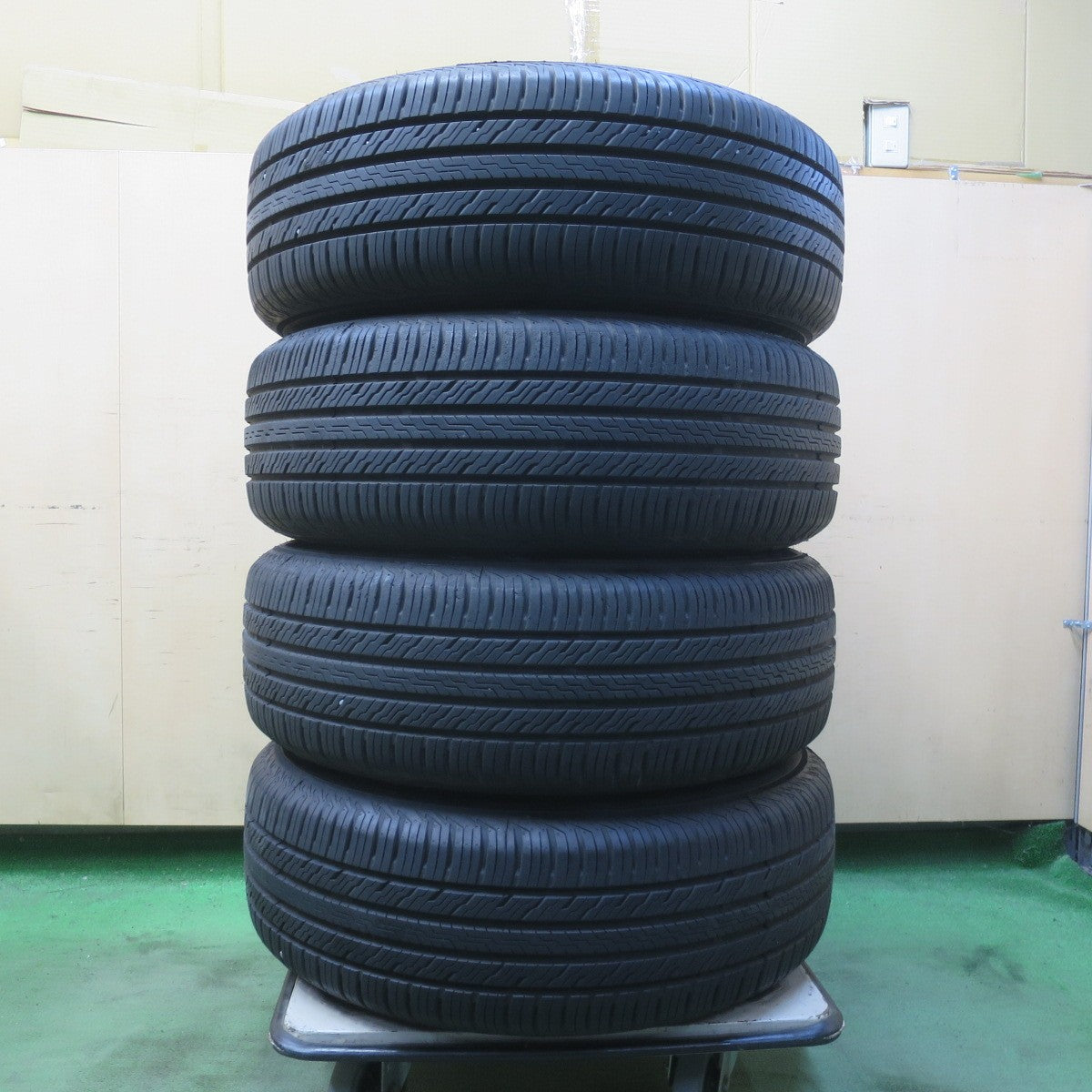 バリ溝!24年!9.5分以上★トヨタ ヴァンガード 純正 225/65R17 メダリオン CST SUV 17インチ PCD114.3/5H★6041102イノ