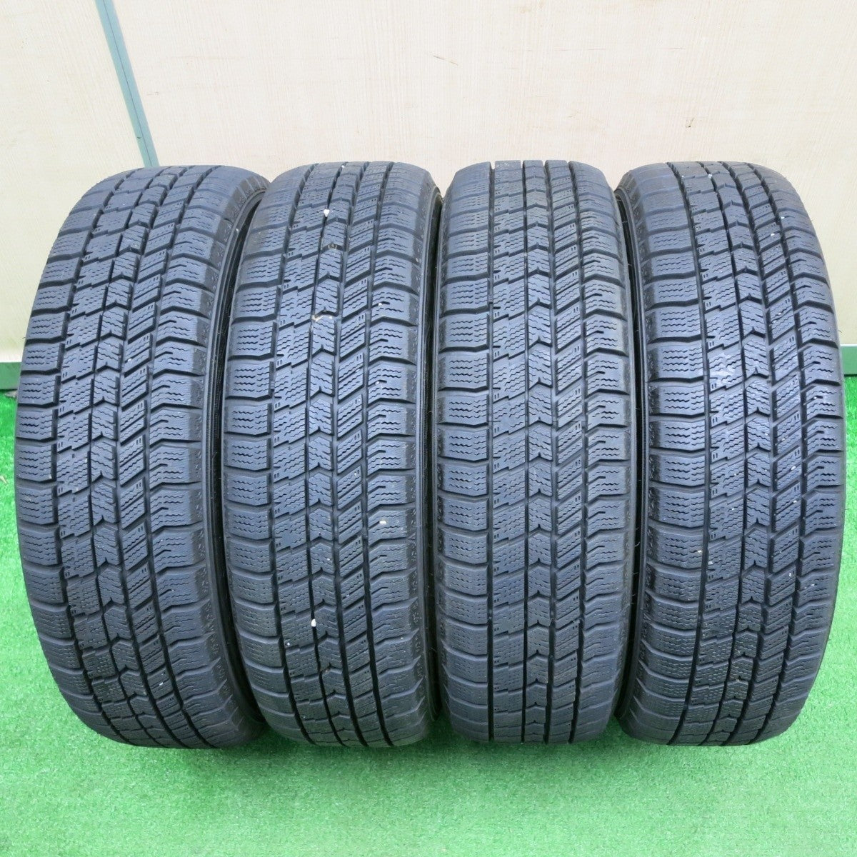 超バリ溝!22年!キレイ!9.5分以上★スタッドレス 155/65R14 グッドイヤー アイスナビ8 STRANGER ストレンジャー 14インチ PCD100/4H★4120901TNス