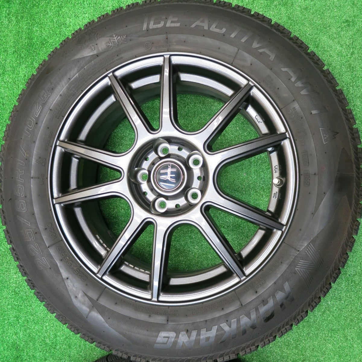 バリ溝!22年!キレイ!9.5分★スタッドレス 225/65R17 ナンカン アイス アクティバ AW-1 EMBELY 17インチ PCD114.3/5H★5101205HAス
