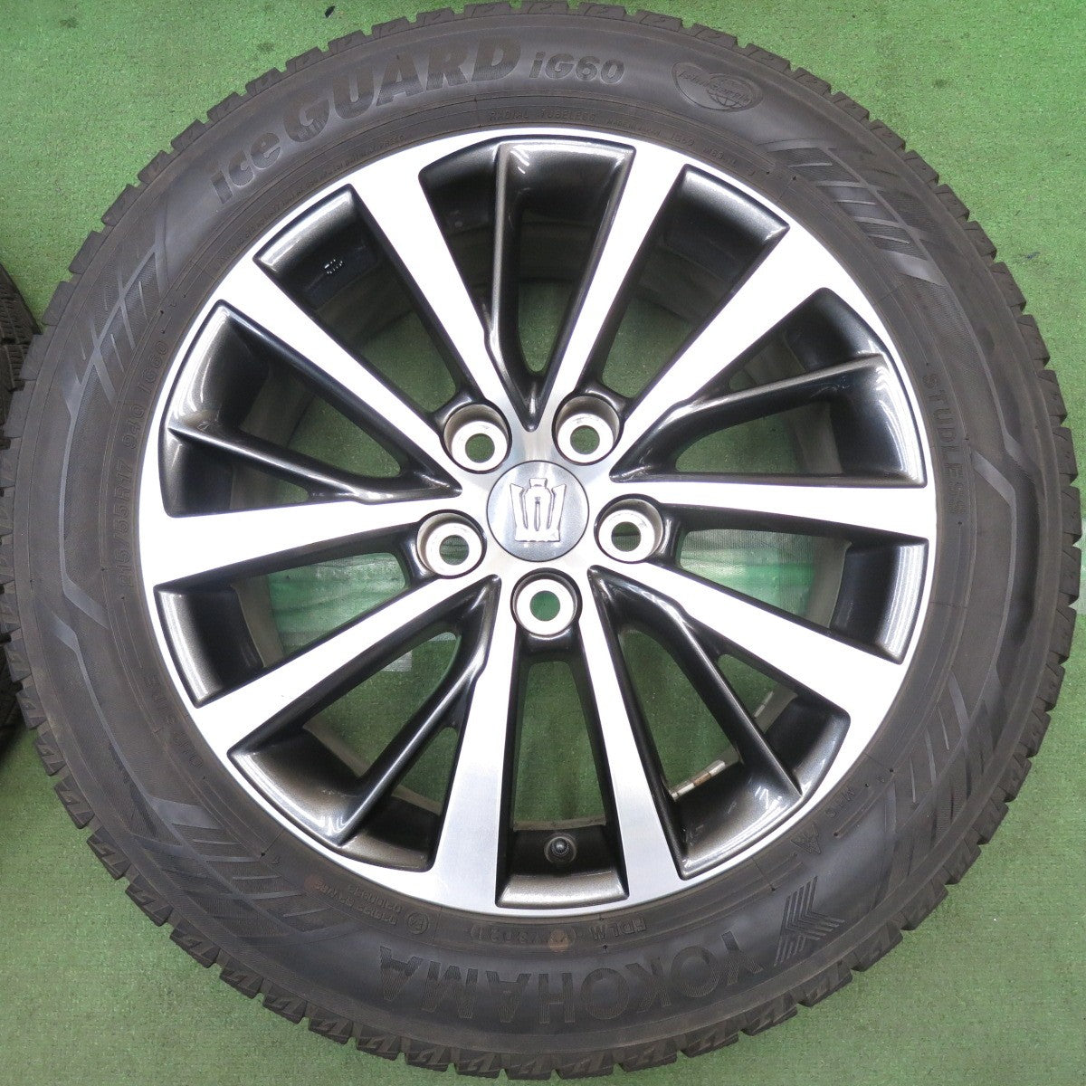 バリ溝!9分◎トヨタ 220系 クラウン 純正 215/55R17 スタッドレス ヨコハマ アイスガード iG60 17インチ PCD114.3/5H◎6101504HAス