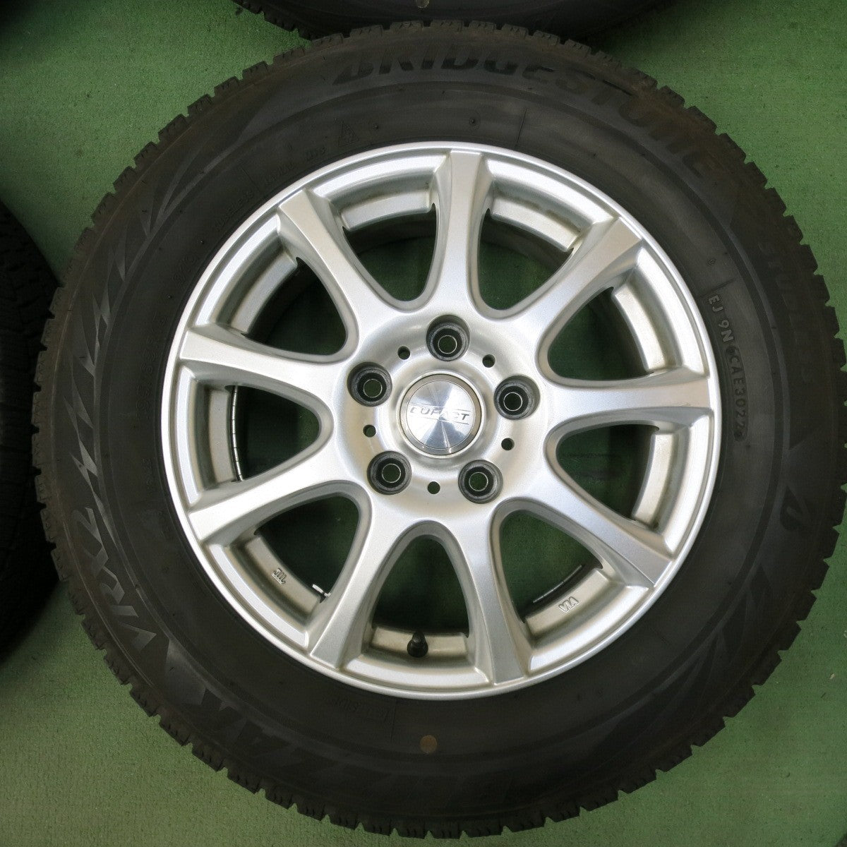 バリ溝!22年!キレイ!8.5分★スタッドレス 195/65R15 ブリヂストン ブリザック VRX2 DUFACT デュファクト 15インチ PCD114.3/5H★5043012SYス