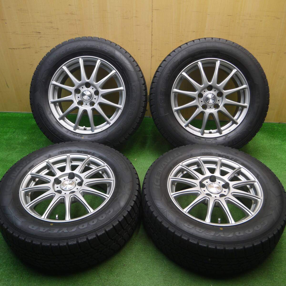バリ溝!キレイ!9.5分以上★スタッドレス 215/65R16 グッドイヤー アイスナビ7 ravrion LUMIERE ラブリオン 16インチ PCD114.3/5H★5011503Hス