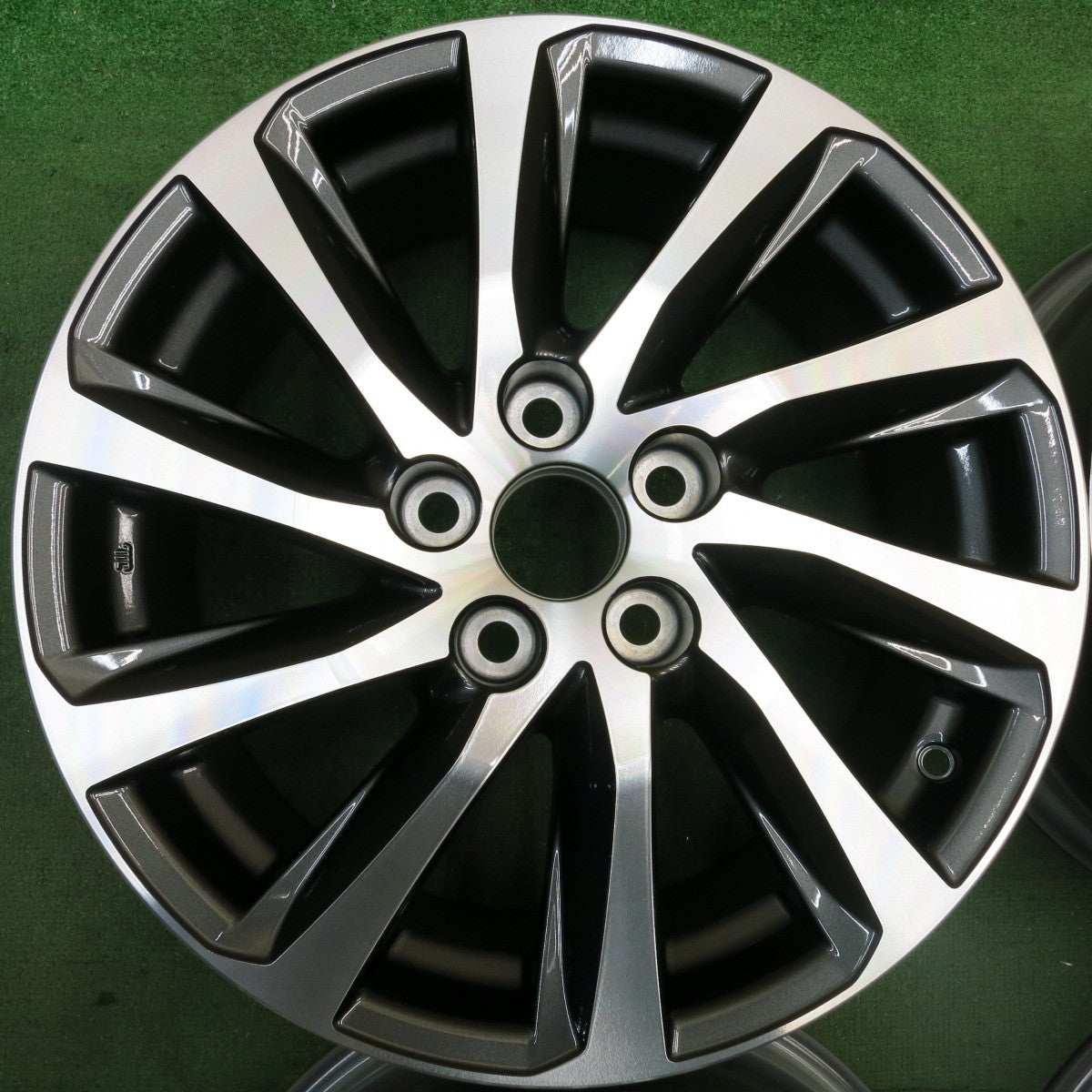 新車外し★トヨタ 30系 アルファード ヴェルファイア 純正 ホイール 17インチ 17×6.5J PCD114.3/5H★5082305HAホ