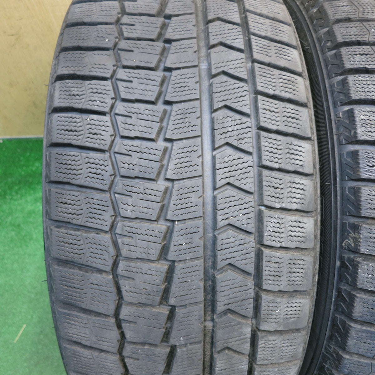 バリ溝!9.5分◎スタッドレス 255/45R18 ダンロップ ウインターマックス WM02 ベンツ W221 Sクラス アウディ A7 等◎6082606KKスタ