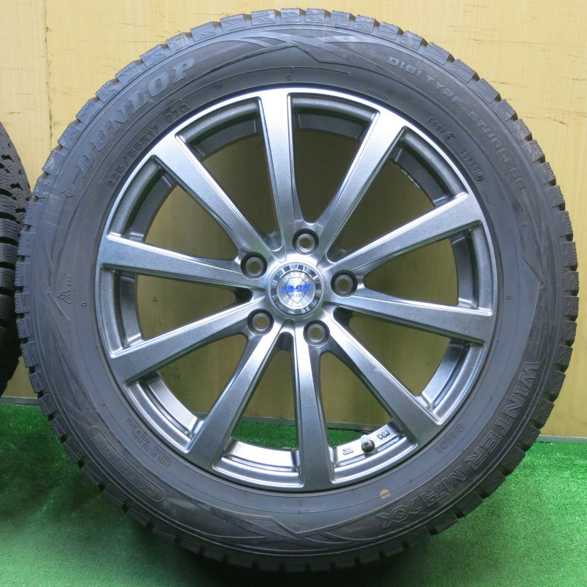 超バリ溝!キレイ!9.5分以上★スタッドレス 225/55R17 ダンロップ ウインターマックス WM01 ZACK JP-110 MONZA ザック 17インチ PCD114.3/5H★5042803NJス