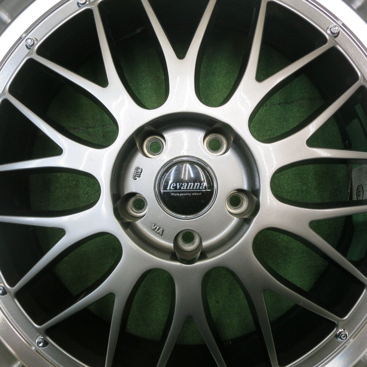 バリ溝 23年 綺麗 9.5分★Levanna V10-EX 225/35R20 245/30R20 グリンランダー ENRI U08 L-ZEAL 56 PCD114.3/5H★5032901NJノ