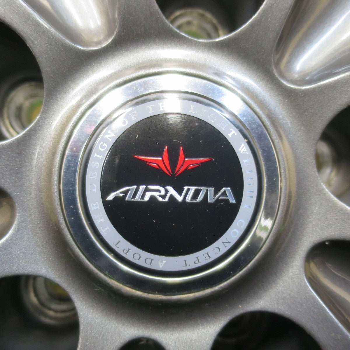 キレイ★スタッドレス 225/60R17 ダンロップ ウインターマックス WM02 AIRNOVA エアノヴァ 17インチ PCD114.3/5H★5020306イス