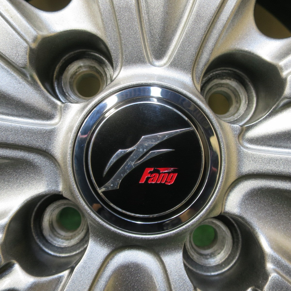 バリ溝!23年!キレイ!9.5分★スタッドレス 195/65R16 ヨコハマ アイスガード iG60 Fang ファング 16インチ PCD100/4H★5040910イス