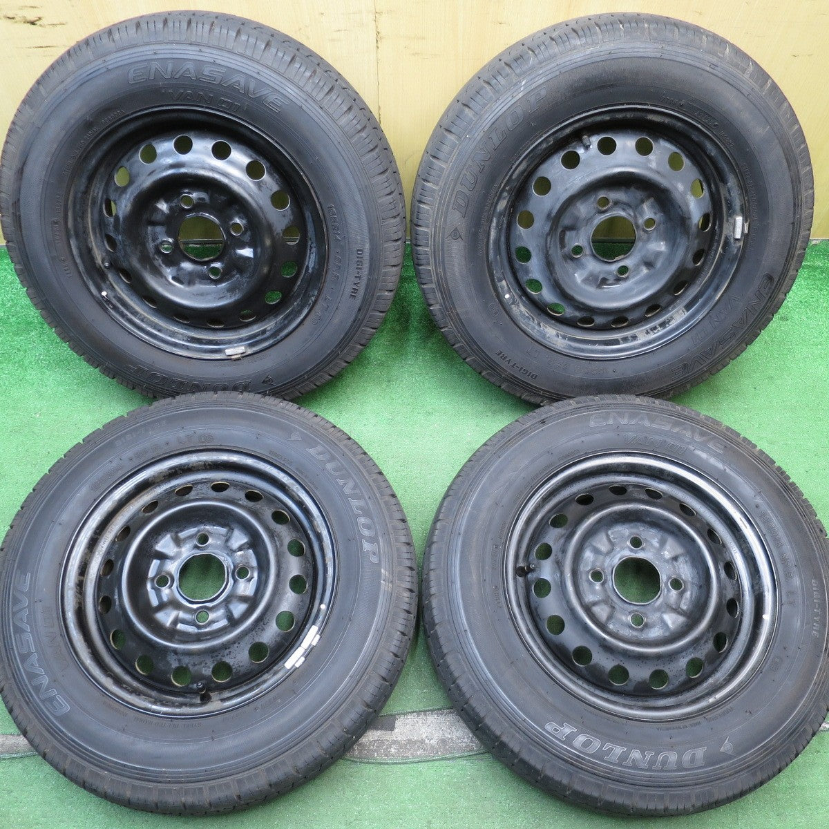 バリ溝！21年！8.5分☆165R14 8PR ダンロップ エナセーブ VAN01 