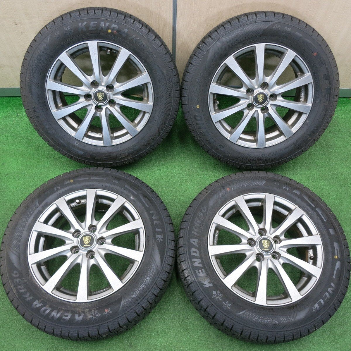 バリ溝!22年!9.5分以上★プリウス等 195/65R15 スタッドレス ケンダ KR36 アイステック ネオ MANARAY SPORT マナレイ 15インチ PCD100/5H★4121604TNス