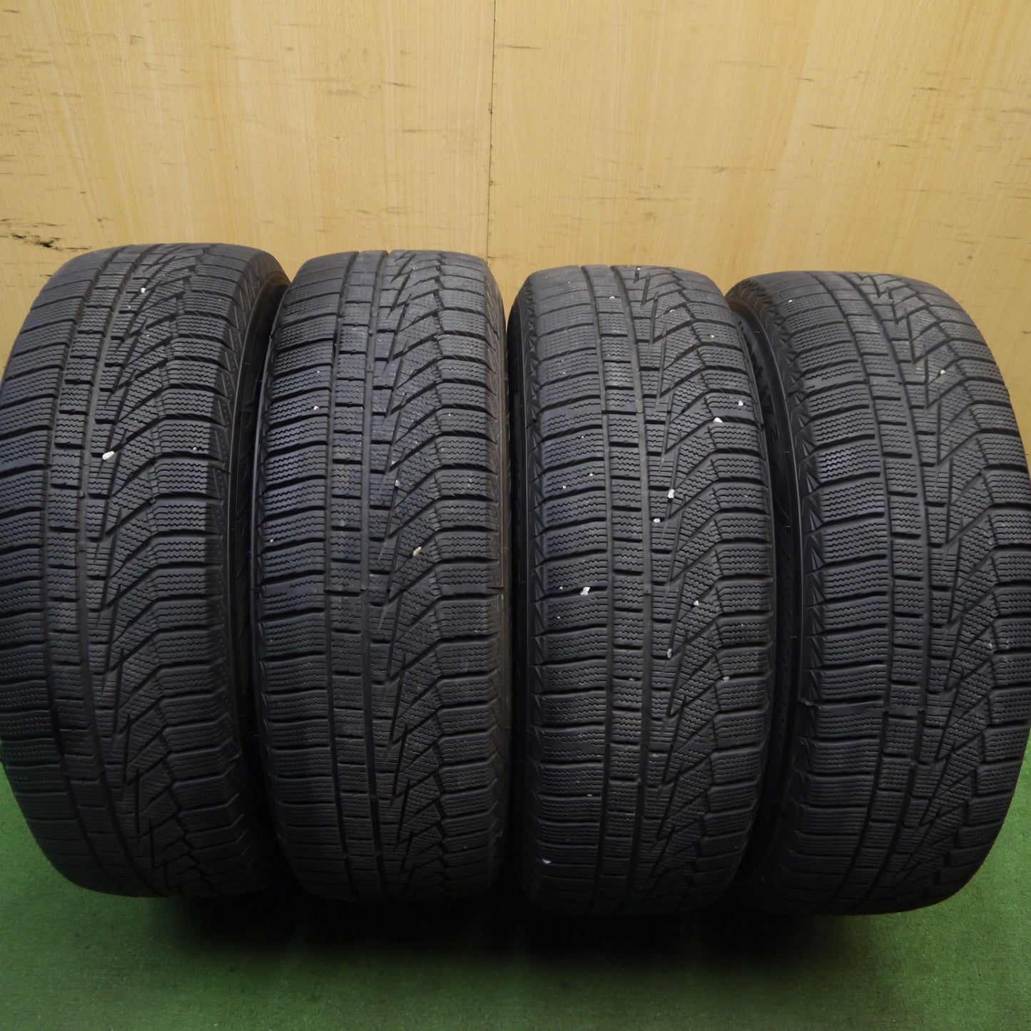 バリ溝!22年!キレイ!9.5分★スタッドレス 205/60R16 ハンコック ウインター アイセプト IZ2A MANARAY SPORT マナレイ スポーツ 16インチ PCD114.3/5H★5072204Hス