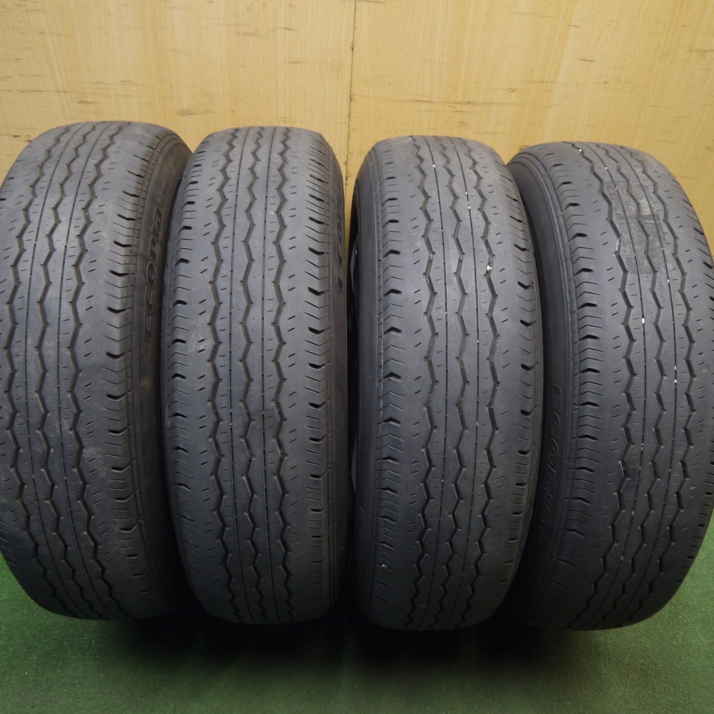 4本価格!23年★トヨタ 200系 ハイエース 純正 スチール 195/80R15 107/105N ブリヂストン エコピア RD613 15インチ PCD139.7/6H★6031802Hノ