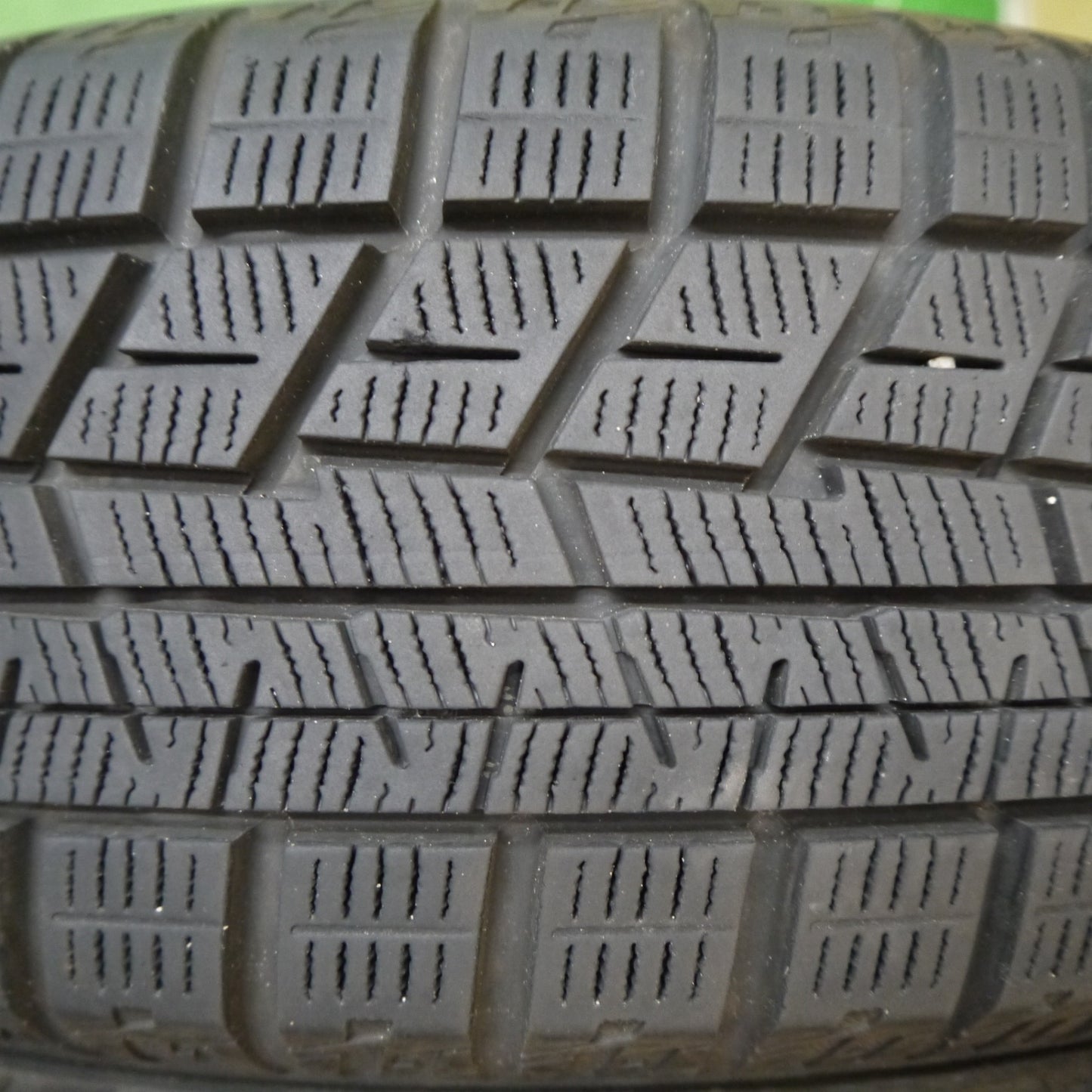バリ溝!キレイ!9.5分★スタッドレス 165/60R15 ヨコハマ アイスガード iG60 DUFACT デュファクト 15インチ ハスラー 等 軽サイズ 軽自動車 PCD100/4H★5042506Hス