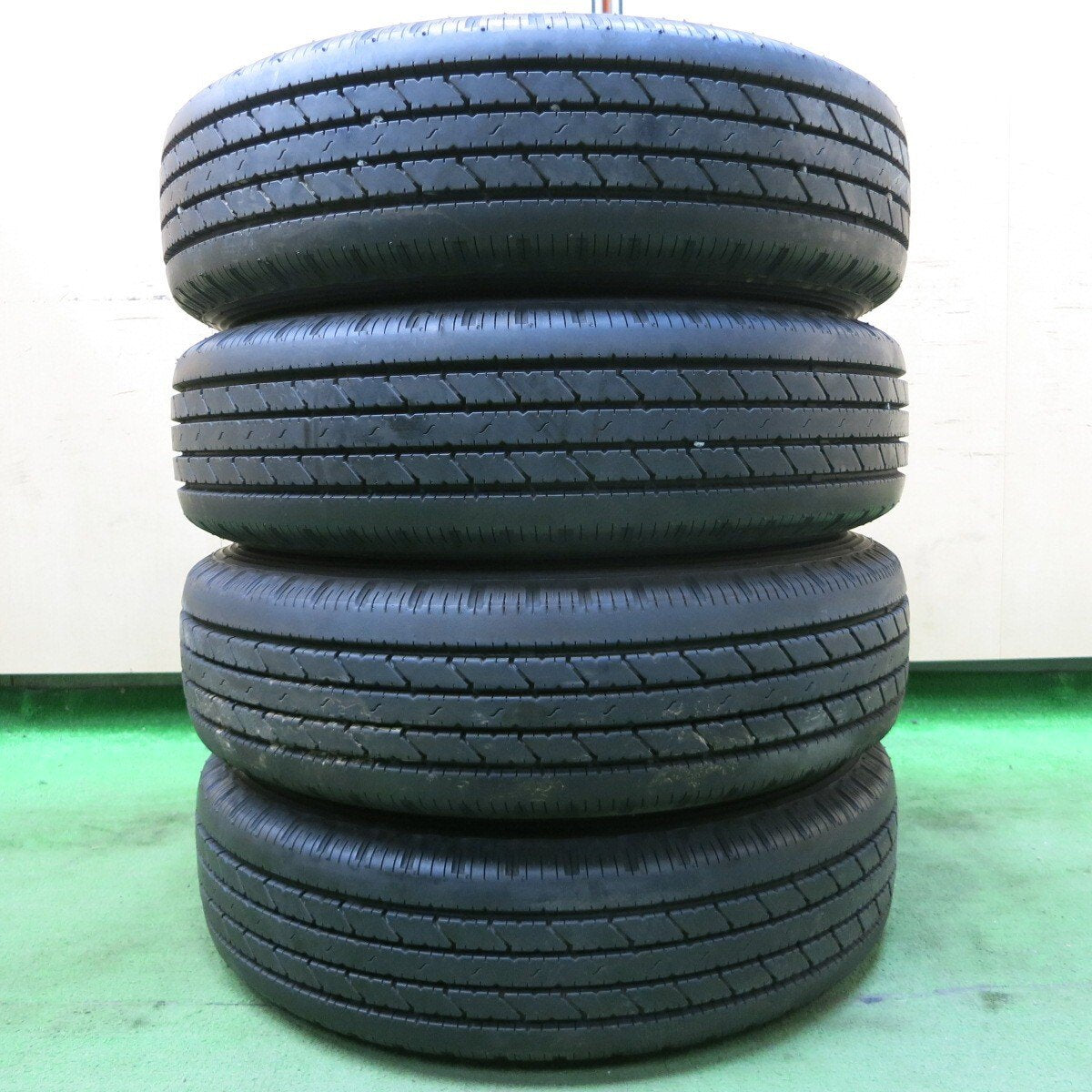綺麗 21年★トラック タイヤ 195/75R15 109/107L トーヨー ナノエナジー M132A TOPY スチール 115-8C PCD208/5H★5030703ナノ