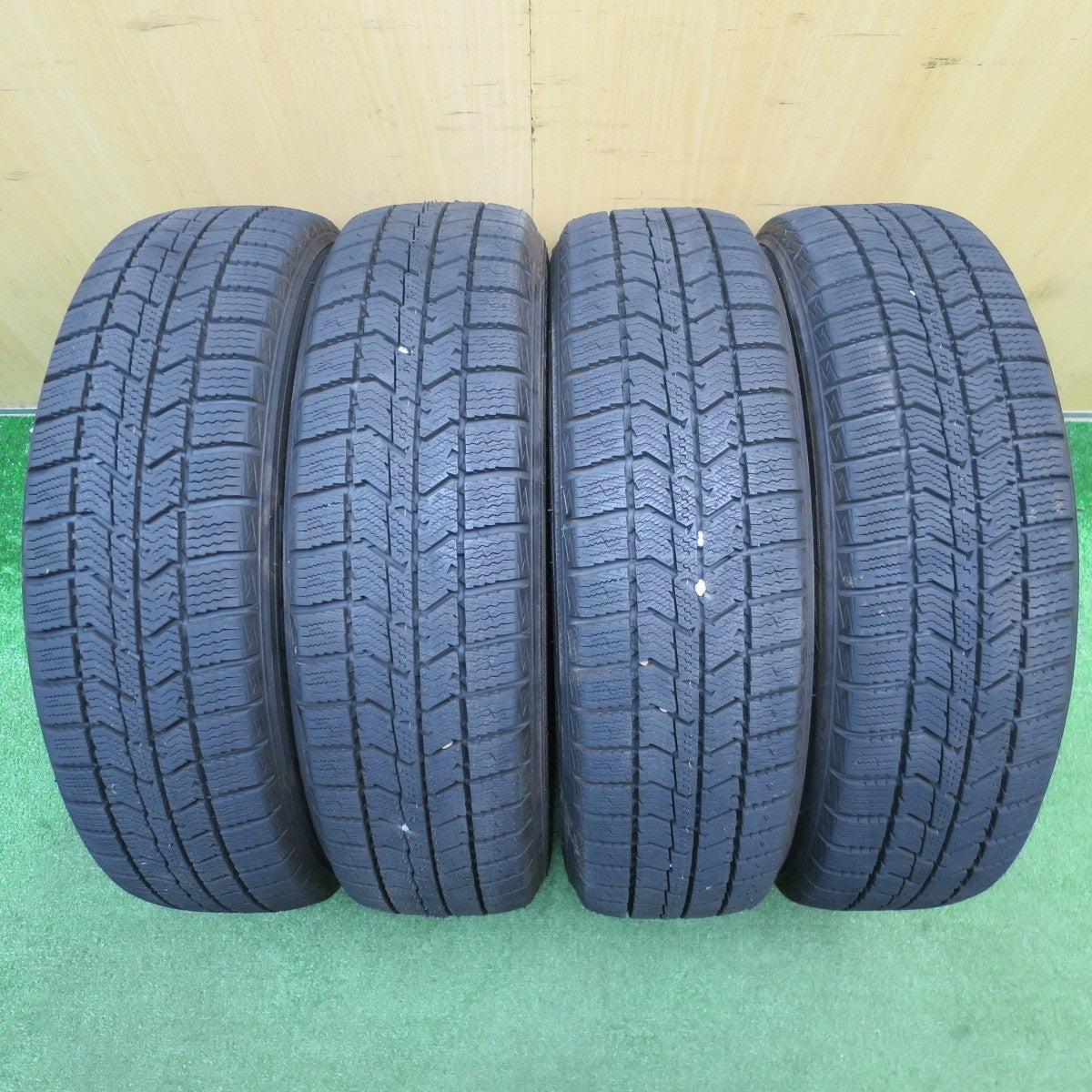 バリ溝!24年!ほぼ10分★スタッドレス 155/65R14 トーヨー オブザーブ GIZ3 RIVALDICE リヴァルダイス 14インチ PCD100/4H★5120414NJス
