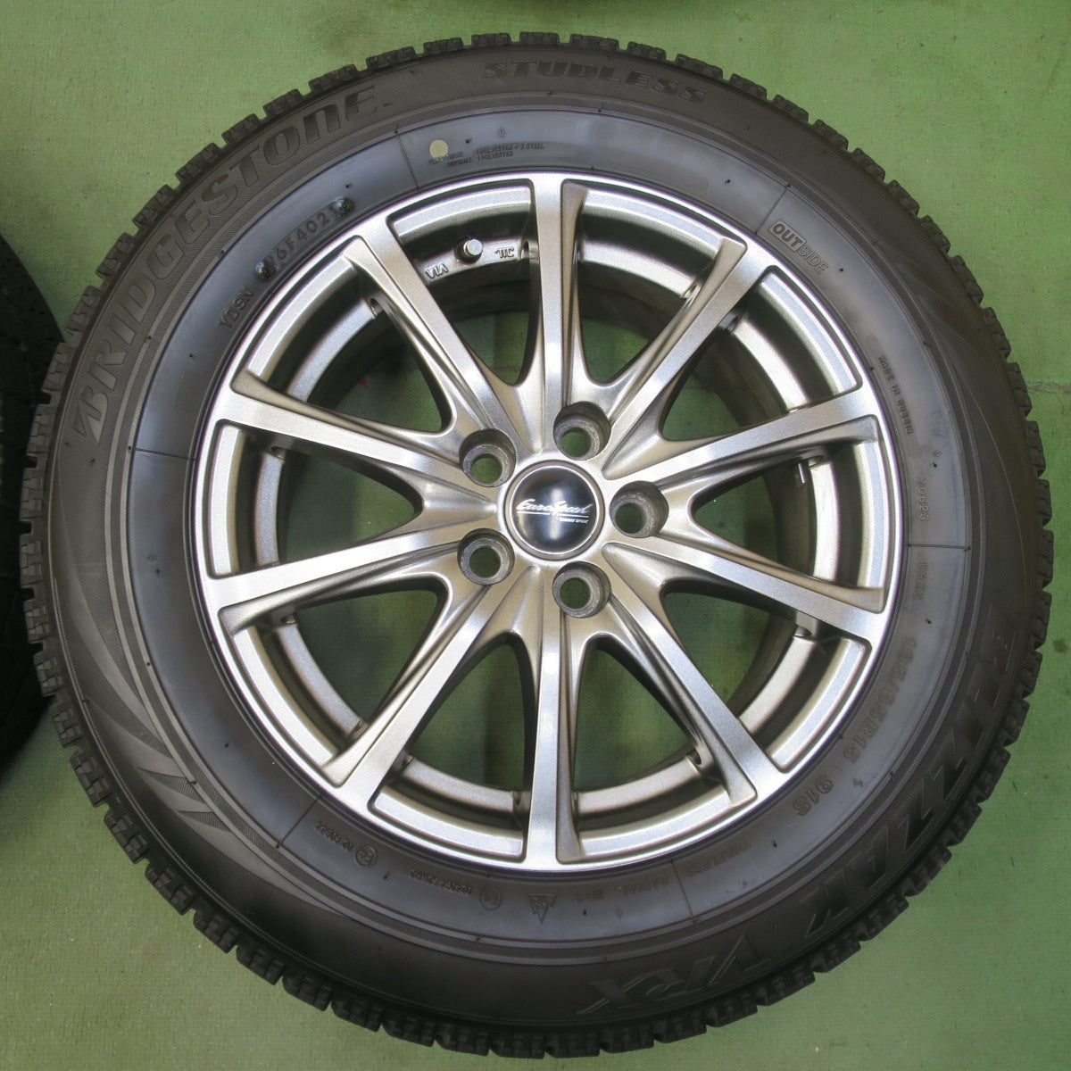 バリ溝!キレイ!9分◎プリウス 等 195/65R15 スタッドレス ブリヂストン ブリザック VRX EuroSpeed MANARAY SPORT ユーロスピード 15インチ PCD100/5H◎6102008イス