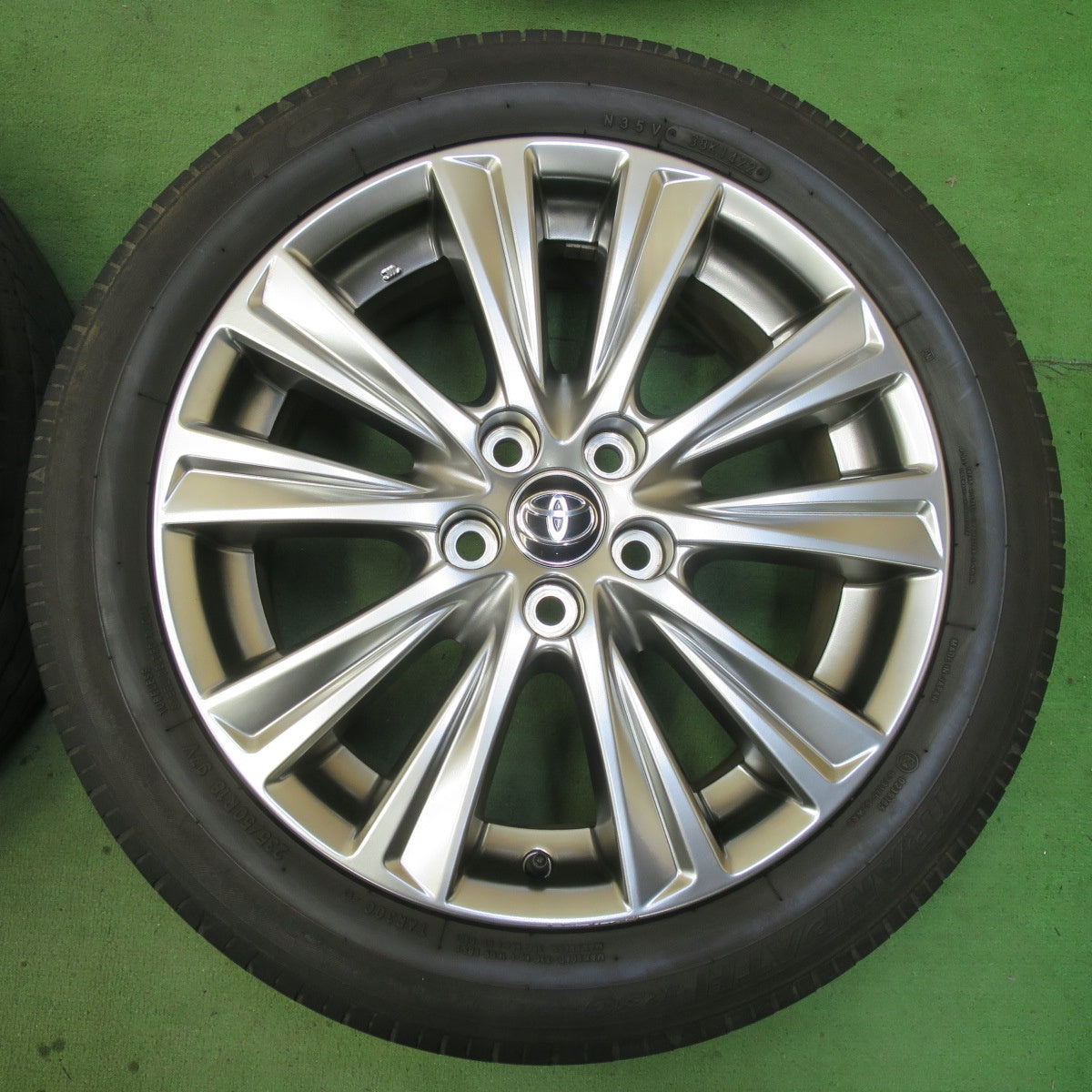 キレイ!22年★トヨタ 30系 アルファード ヴェルファイア 純正 235/50R18 トーヨー トランパス R30 18インチ PCD114.3/5H★5081601イノ
