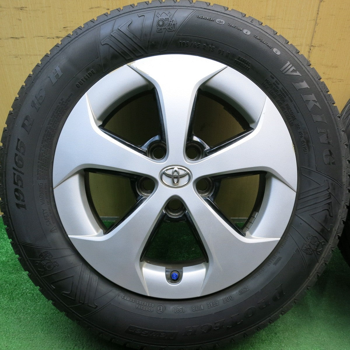 キレイ!21年★トヨタ 30系 プリウス 純正 195/65R15 バイキング PROTECH NewGen 15インチ PCD100/5H★5070102HAノ