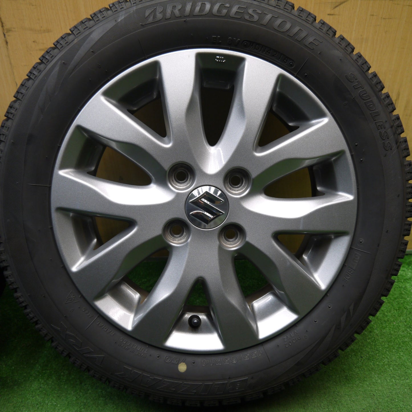 キレイ★スズキ MH23S ワゴンR 純正 155/65R14 スタッドレス ブリヂストン ブリザック VRX 14インチ PCD100/4H★5051902Hス