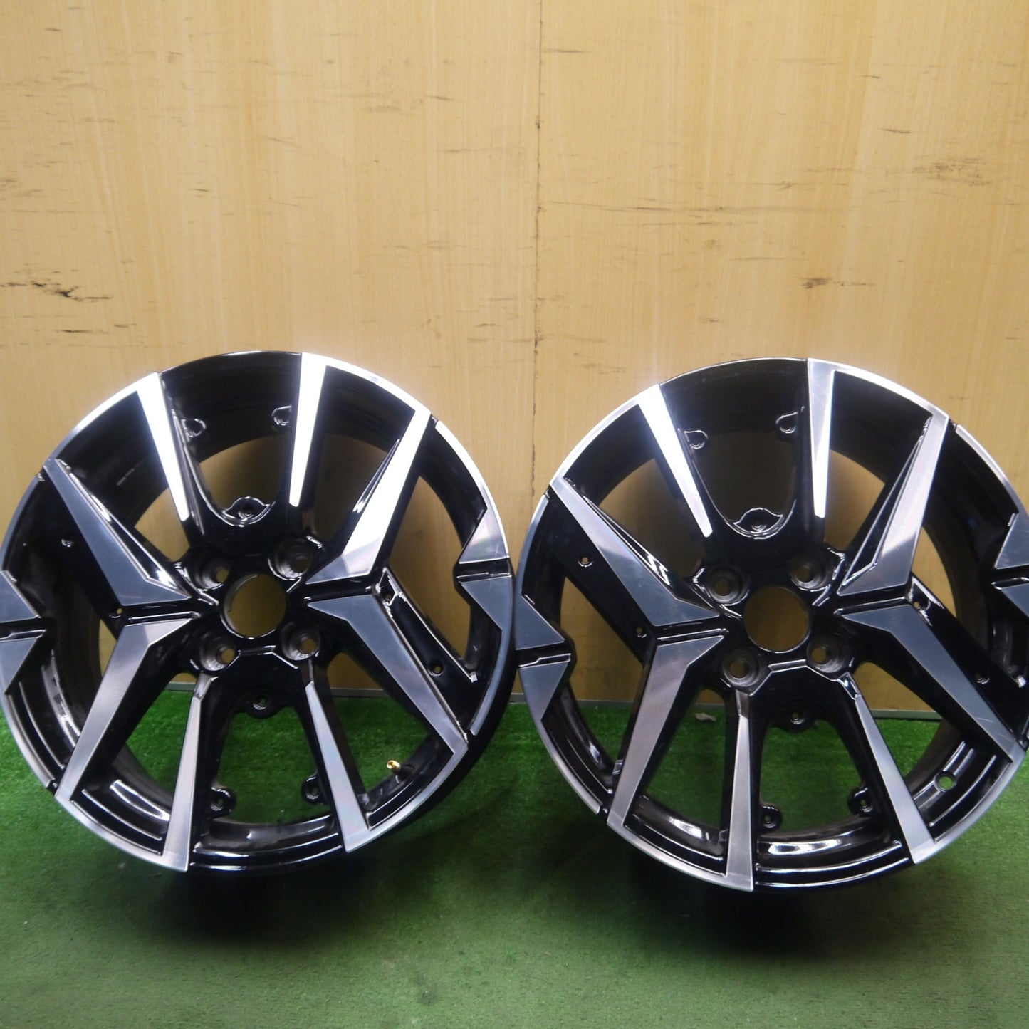 キレイ!2本★プジョー 208 GT 純正 ホイール 17インチ MOPAR 17×7J PCD108/4H★5092901Hホ