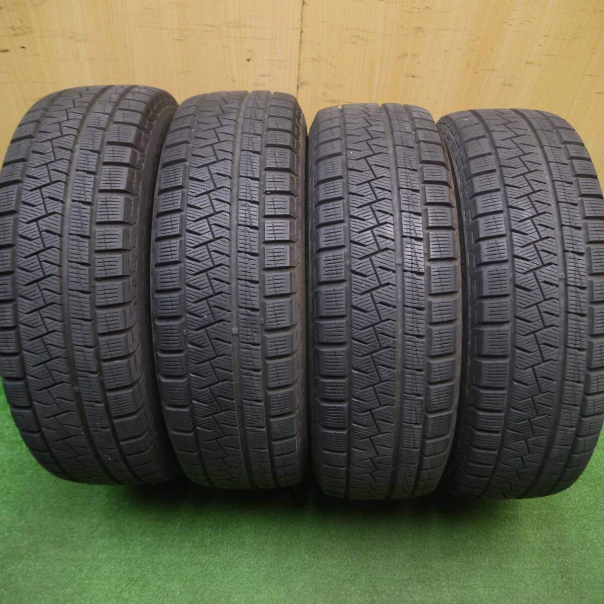 バリ溝!キレイ!8.5分★スタッドレス 175/65R14 ピレリ アイスアシンメトリコ VOLGA ヴォルガ 14インチ PCD100/4H★4112601Hス