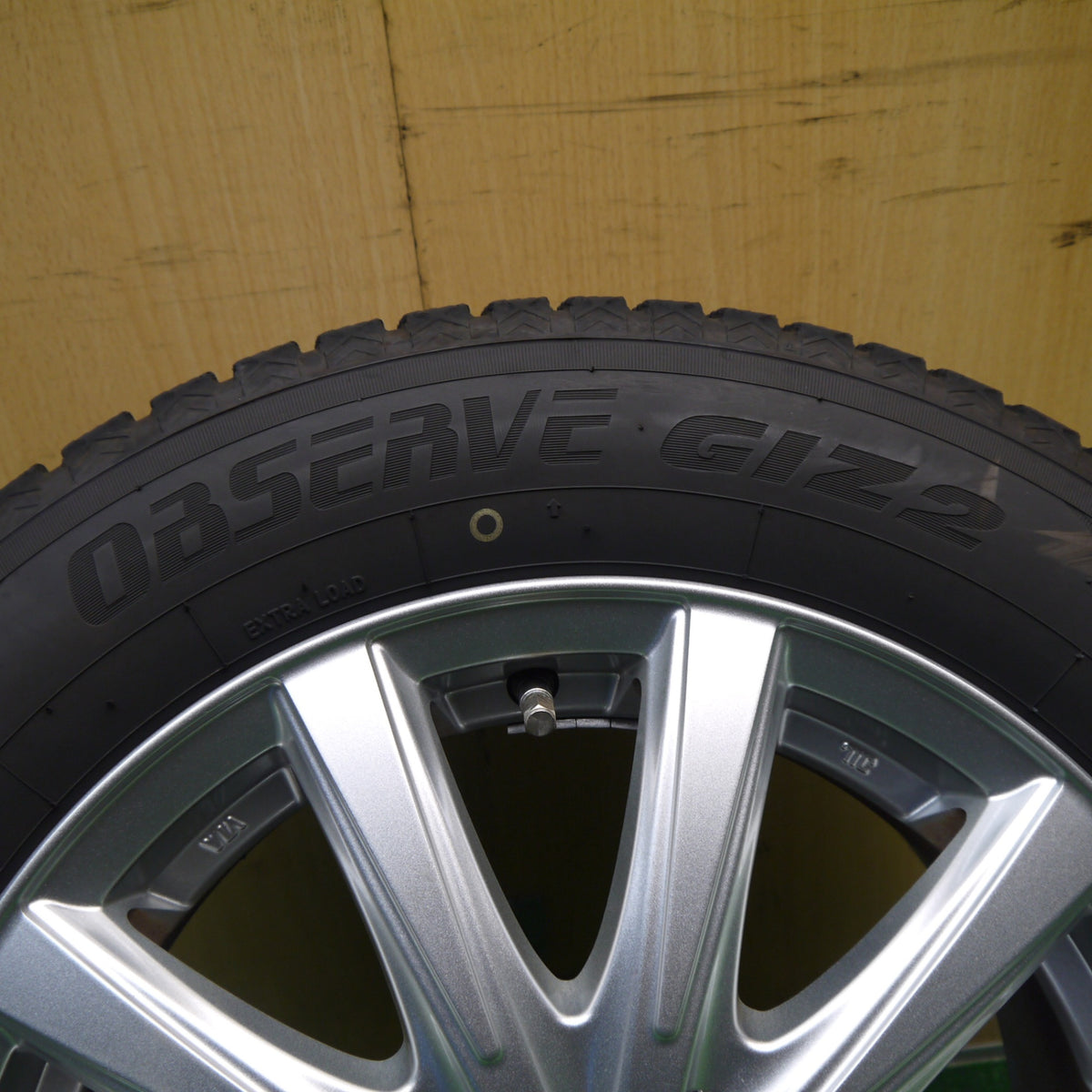 バリ溝!23年!キレイ!8.5分!1本★プリウス シエンタ 等 185/65R15 スタッドレス トーヨー オブザーブ GIZ2 JOKER ジョーカー 15インチ PCD100/5H★5101409Hス