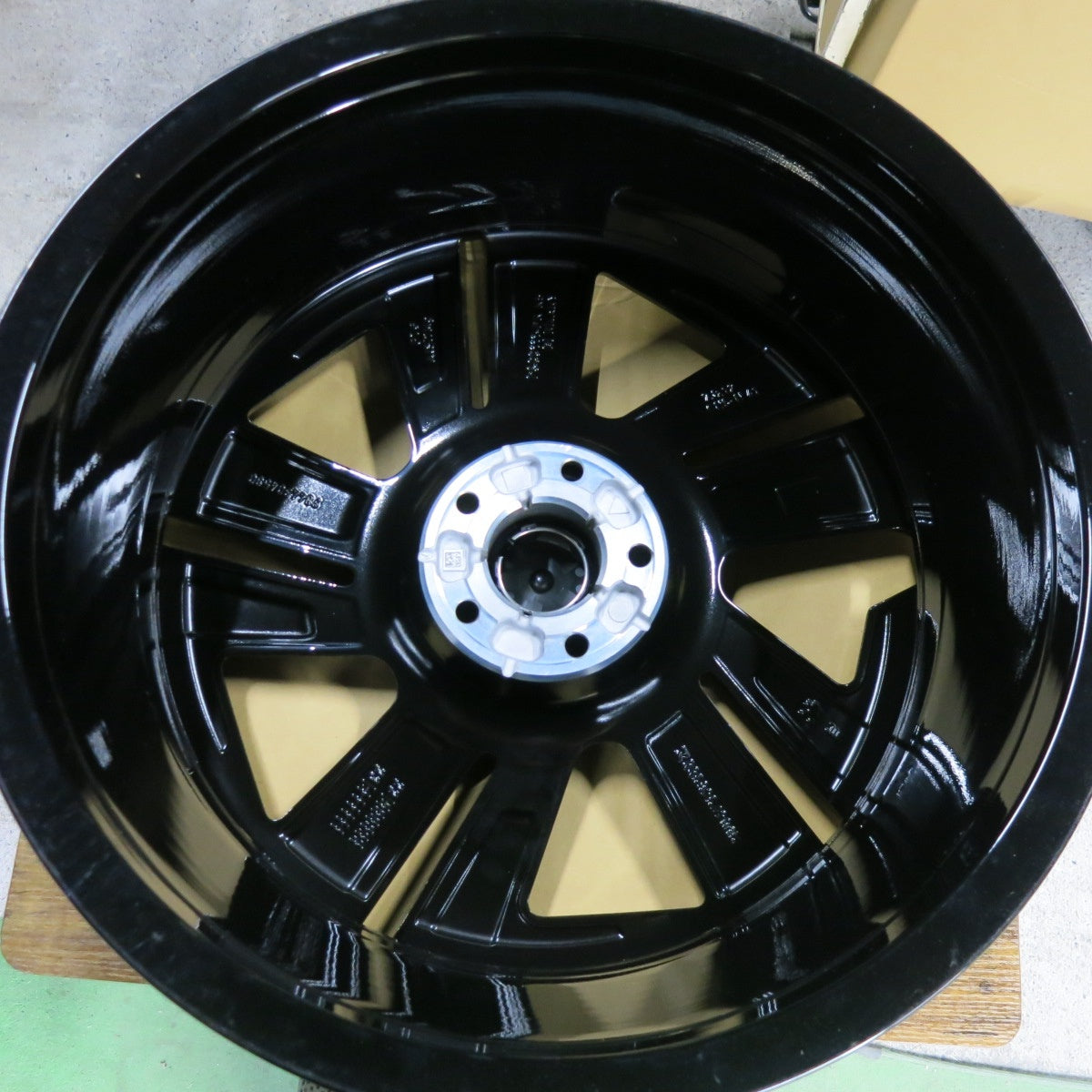 新車外し★プジョー 408 アリュール 純正 ホイール 19インチ 19×7J PEUGEOT PCD108/5H★5041805SYホ