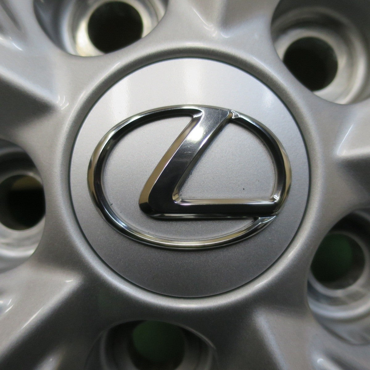 センサー付!バリ溝!21年!キレイ!9.5分以上★レクサス UX バージョンC 純正 215/60R17 スタッドレス ミシュラン X-ICE SNOW 17インチ PCD114.3/5H★5012812イス