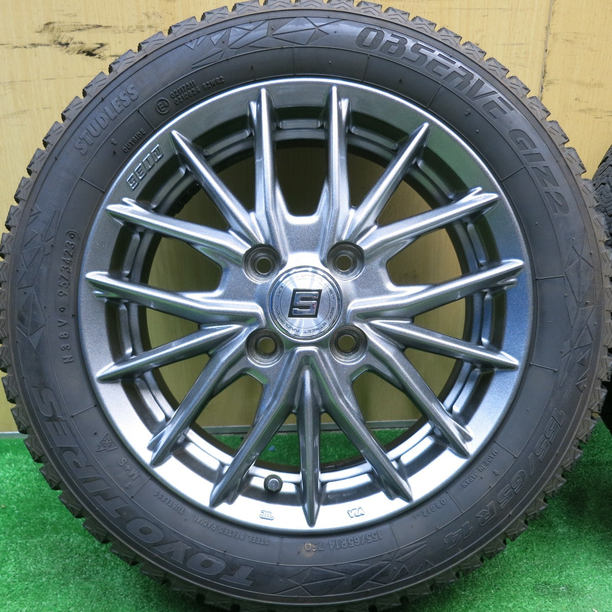 バリ溝!23年!9.5分★スタッドレス 155/65R14 トーヨー オブザーブ GIZ2 SEIN ザイン 14インチ PCD100/4H★5042705HAス