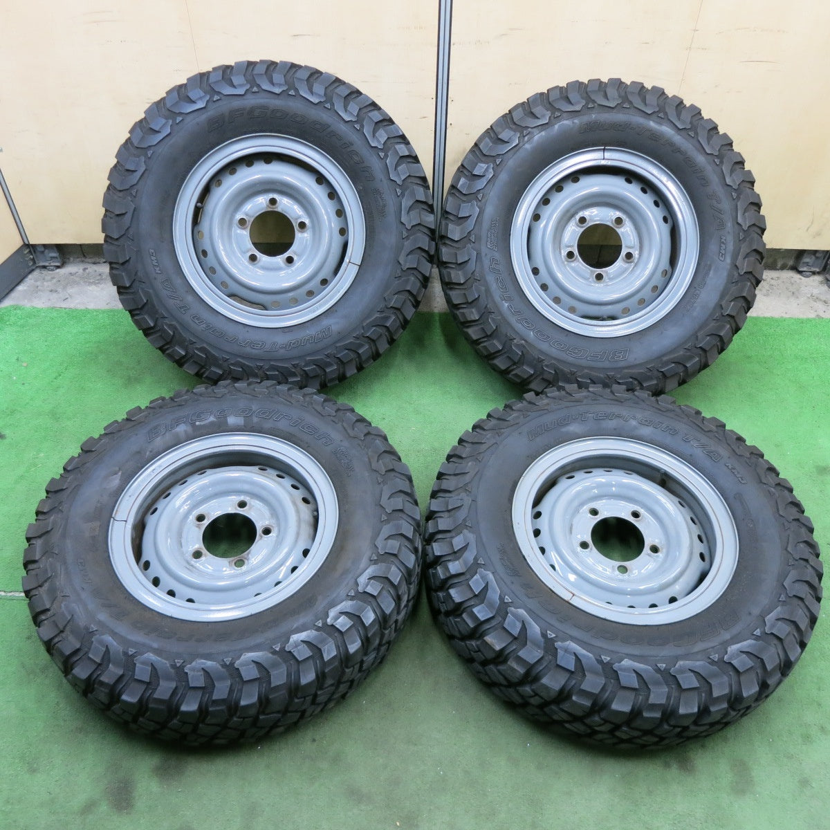 バリ溝!9.5分★トヨタ ランクル 70 純正 スチール 復刻版 7.50R16L 116/112Q BFグッドリッチ Mud-Terrain T/A KM3 16インチ PCD150/5H★6012803ナノ