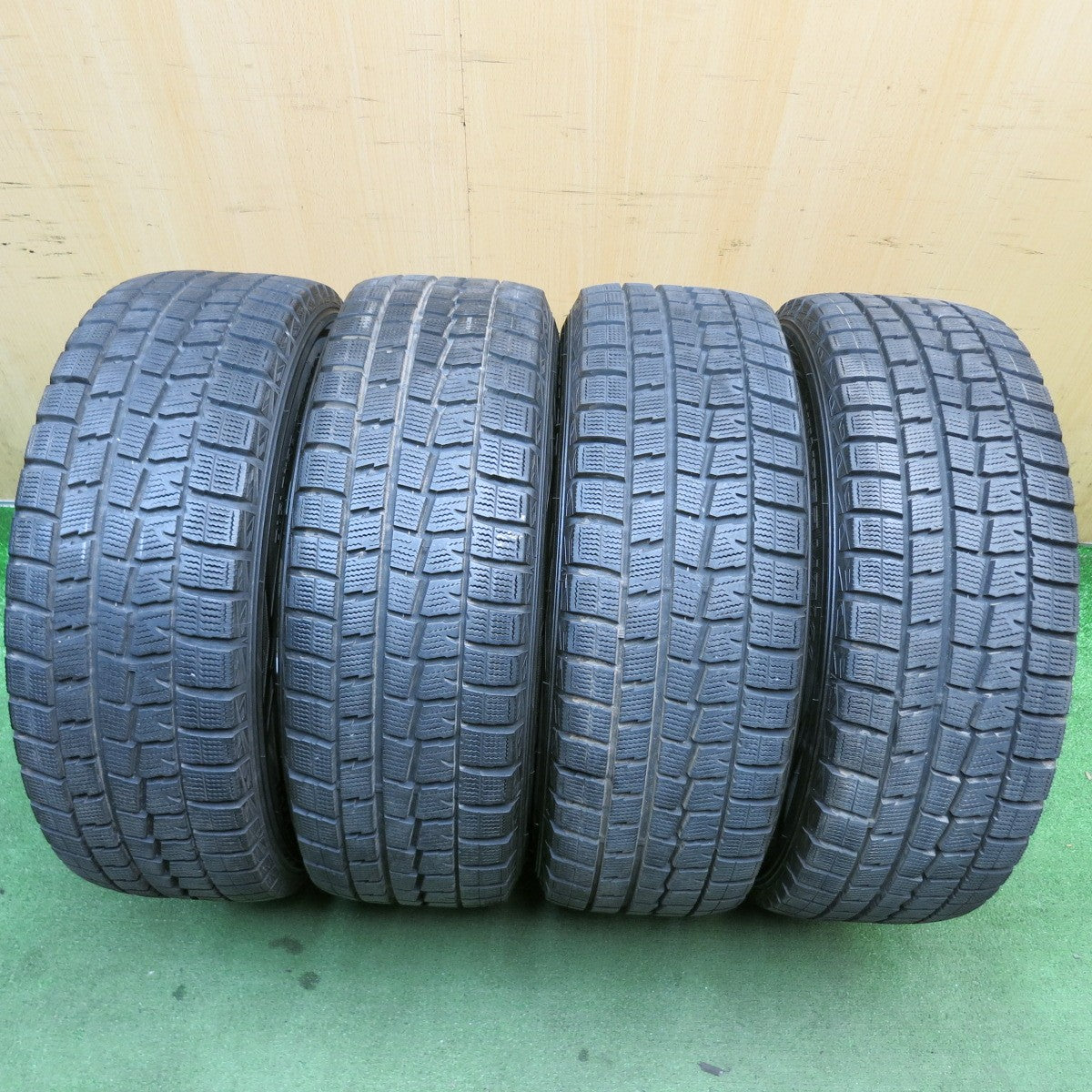 バリ溝!キレイ!9.5分◎ワーゲン 等 215/60R16 スタッドレス ダンロップ ウインターマックス WM01 C-WORKS MS-01 シーワークス 16インチ PCD112/5H◎6071107HAス