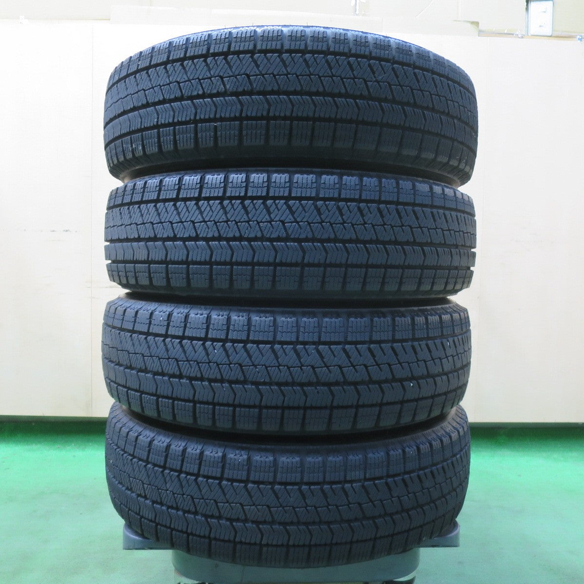 バリ溝!22年!キレイ!9分★スタッドレス 155/65R14 ブリヂストン ブリザック VRX2 BALMINUM バルミナ 14インチ PCD100/4H★5053107イス