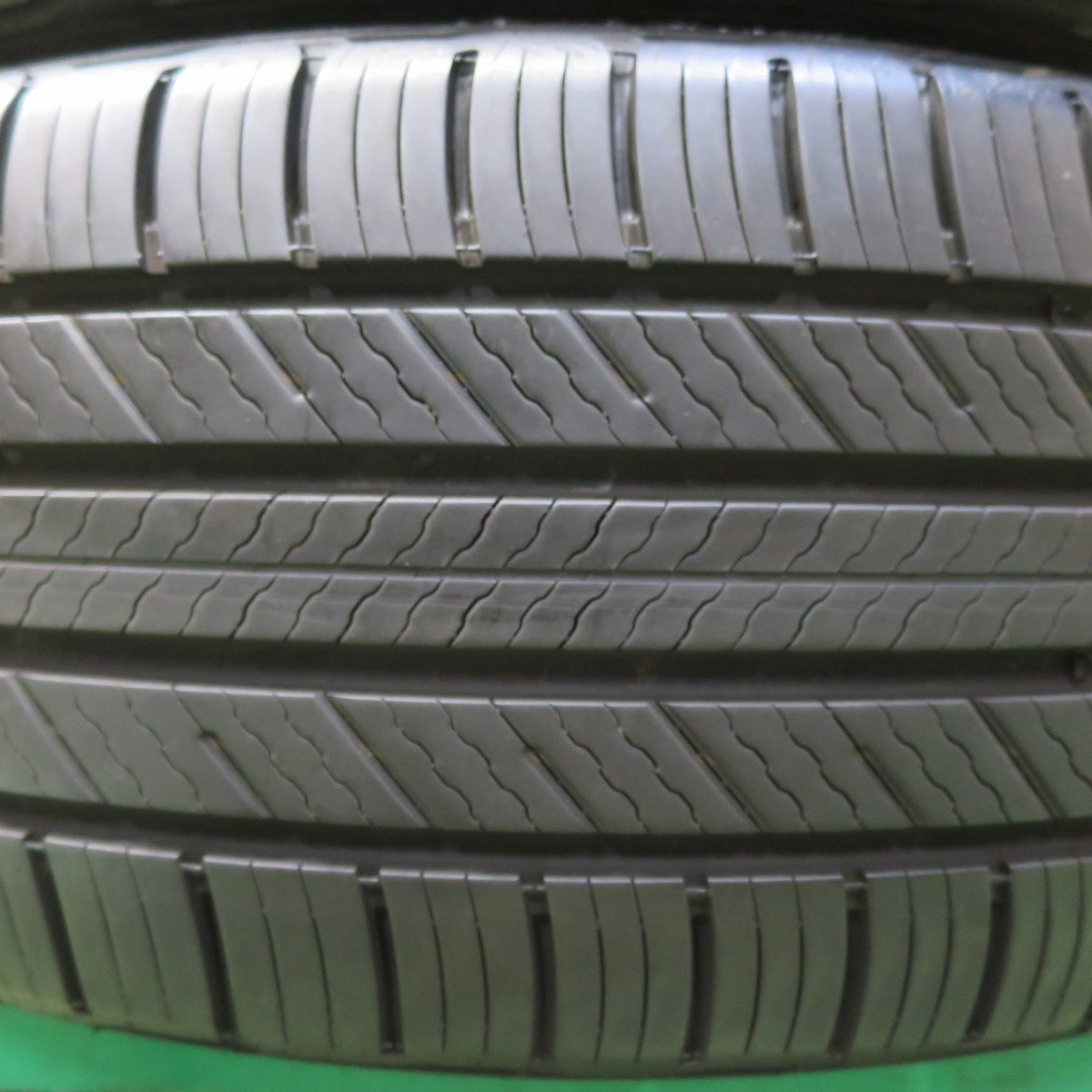 バリ溝!23年!9分★225/55R19 ミシュラン プライマシー SUV+ タイヤ 19インチ レクサス NX ハリアー RAV4 エクストレイル CX-5 CX-8 等★5092403イノタ